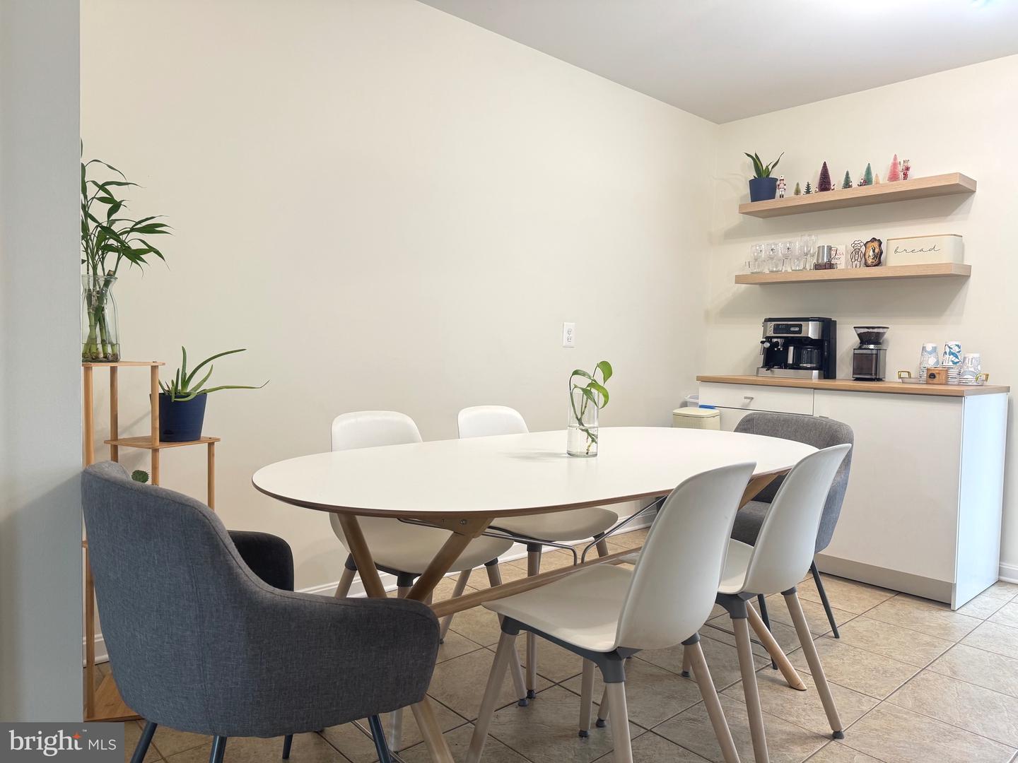 4659 CHARLTON CT, WOODBRIDGE, Virginia 22193, 3 Bedrooms Bedrooms, ,1 BathroomBathrooms,Residential,For sale,4659 CHARLTON CT,VAPW2108948 MLS # VAPW2108948 4659 CHARLTON CT, WOODBRIDGE, Virginia 22193, 3 Bedrooms Bedrooms, ,1 BathroomBathrooms,Residential,For sale,4659 CHARLTON CT,VAPW2108948 MLS # VAPW2108948