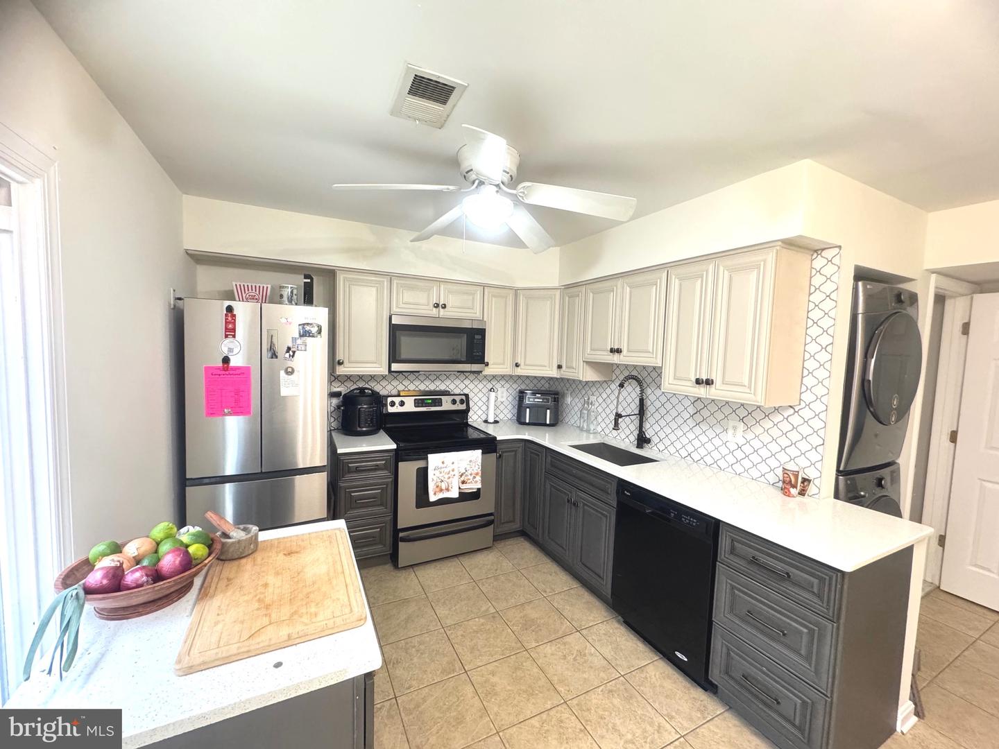 4659 CHARLTON CT, WOODBRIDGE, Virginia 22193, 3 Bedrooms Bedrooms, ,1 BathroomBathrooms,Residential,For sale,4659 CHARLTON CT,VAPW2108948 MLS # VAPW2108948 4659 CHARLTON CT, WOODBRIDGE, Virginia 22193, 3 Bedrooms Bedrooms, ,1 BathroomBathrooms,Residential,For sale,4659 CHARLTON CT,VAPW2108948 MLS # VAPW2108948