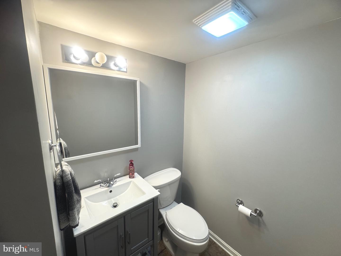 4659 CHARLTON CT, WOODBRIDGE, Virginia 22193, 3 Bedrooms Bedrooms, ,1 BathroomBathrooms,Residential,For sale,4659 CHARLTON CT,VAPW2108948 MLS # VAPW2108948 4659 CHARLTON CT, WOODBRIDGE, Virginia 22193, 3 Bedrooms Bedrooms, ,1 BathroomBathrooms,Residential,For sale,4659 CHARLTON CT,VAPW2108948 MLS # VAPW2108948