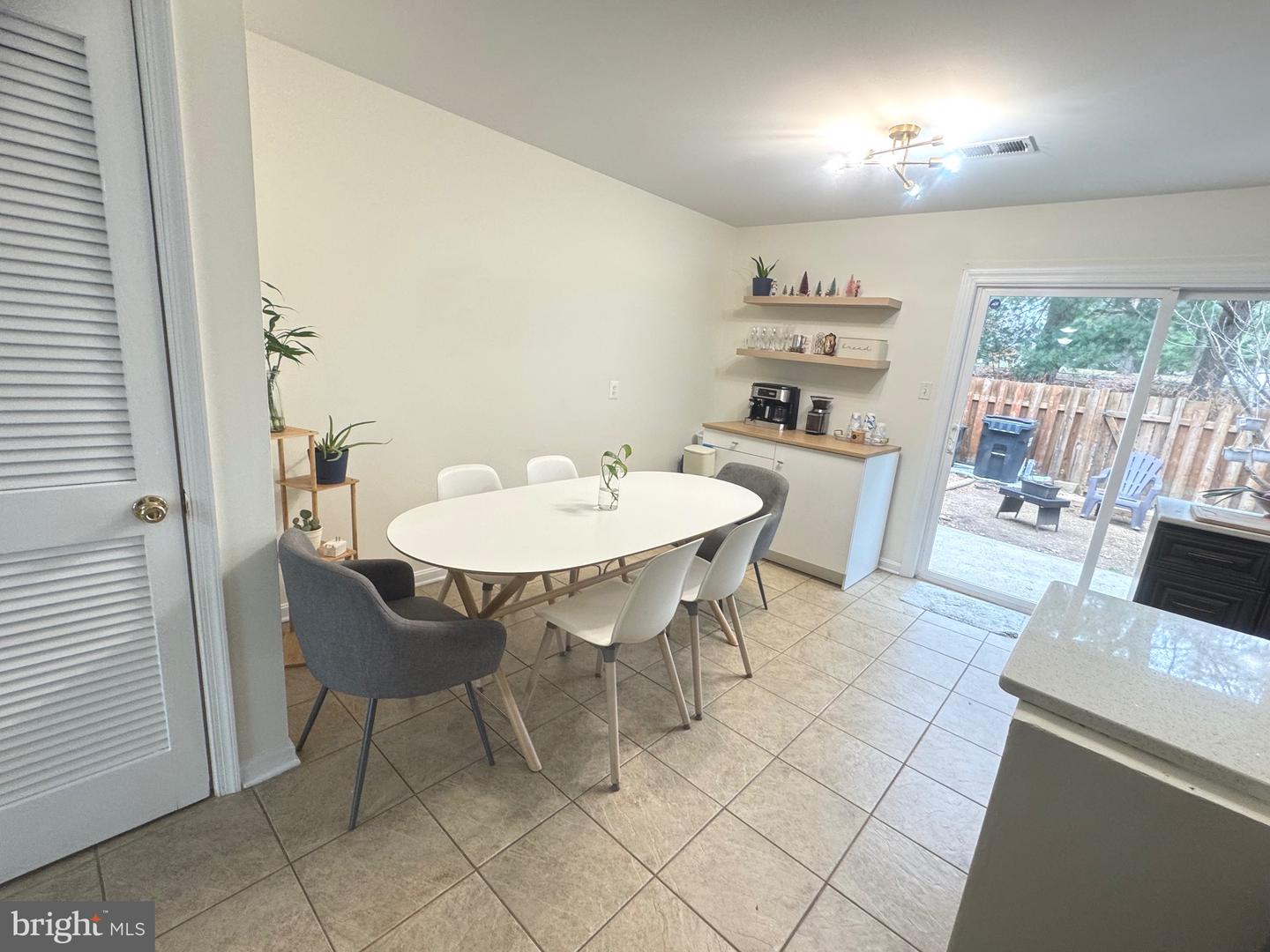 4659 CHARLTON CT, WOODBRIDGE, Virginia 22193, 3 Bedrooms Bedrooms, ,1 BathroomBathrooms,Residential,For sale,4659 CHARLTON CT,VAPW2108948 MLS # VAPW2108948 4659 CHARLTON CT, WOODBRIDGE, Virginia 22193, 3 Bedrooms Bedrooms, ,1 BathroomBathrooms,Residential,For sale,4659 CHARLTON CT,VAPW2108948 MLS # VAPW2108948