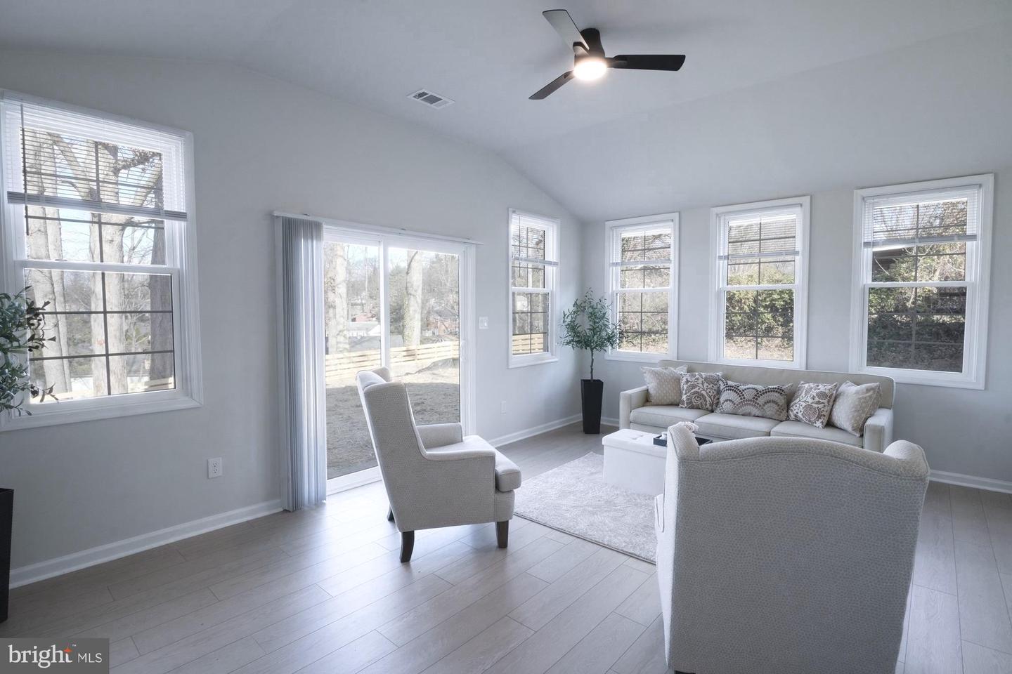 3308 BRADFORD ST, WOODBRIDGE, Virginia 22193, 3 Bedrooms Bedrooms, ,2 BathroomsBathrooms,Residential,For sale,3308 BRADFORD ST,VAPW2109006 MLS # VAPW2109006 3308 BRADFORD ST, WOODBRIDGE, Virginia 22193, 3 Bedrooms Bedrooms, ,2 BathroomsBathrooms,Residential,For sale,3308 BRADFORD ST,VAPW2109006 MLS # VAPW2109006