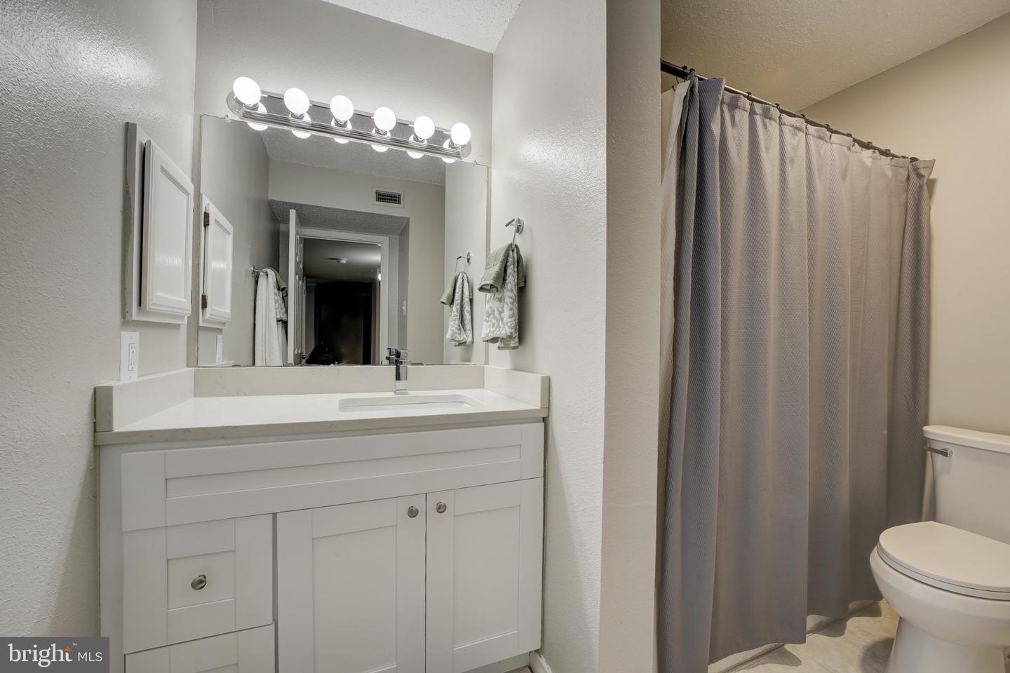 1501 LINCOLN WAY #101, MCLEAN, Virginia 22102, 2 Bedrooms Bedrooms, 4 Rooms Rooms,2 BathroomsBathrooms,Residential,For sale,1501 LINCOLN WAY #101,VAFX2282290 MLS # VAFX2282290 1501 LINCOLN WAY #101, MCLEAN, Virginia 22102, 2 Bedrooms Bedrooms, 4 Rooms Rooms,2 BathroomsBathrooms,Residential,For sale,1501 LINCOLN WAY #101,VAFX2282290 MLS # VAFX2282290