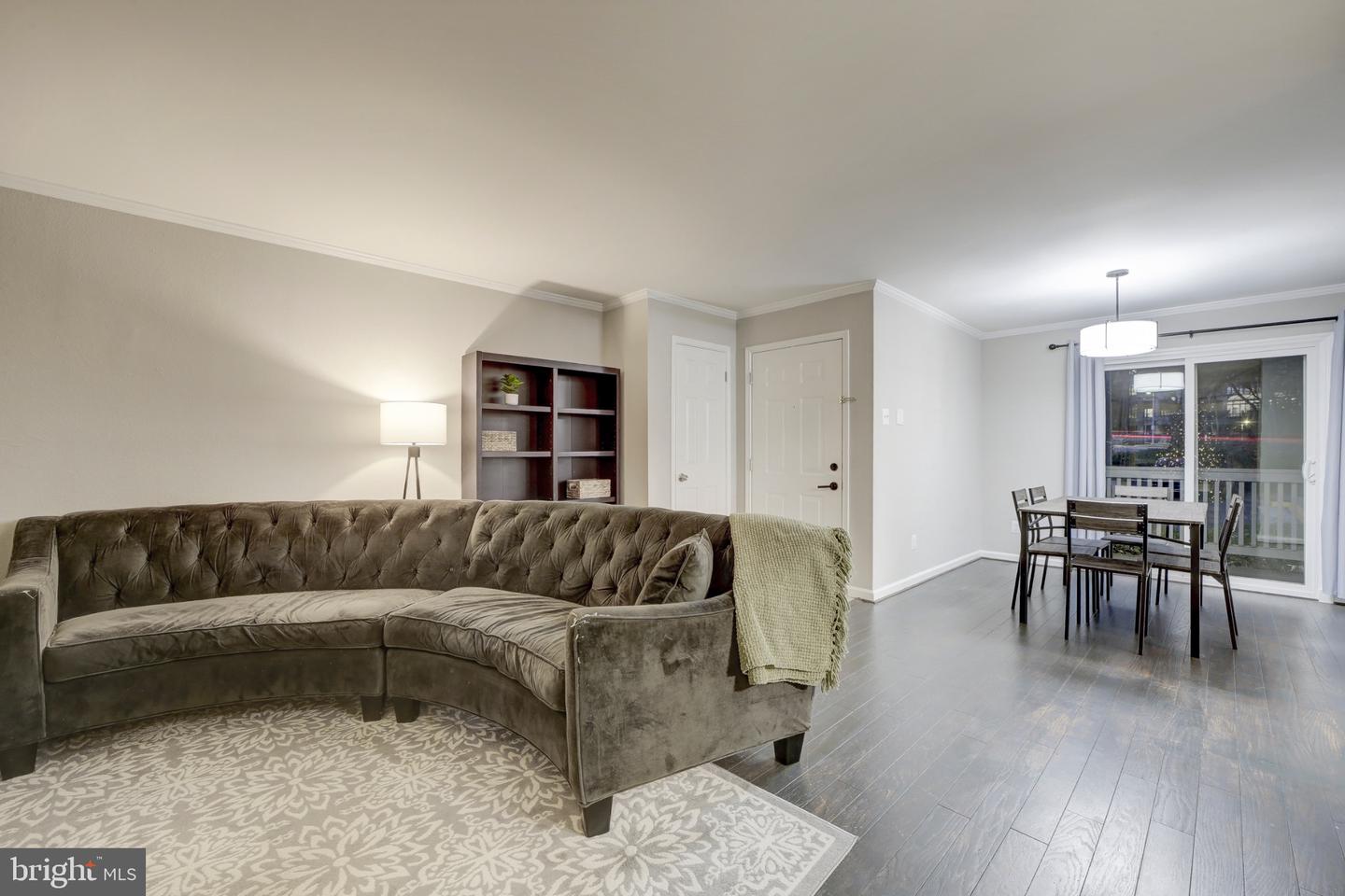 1501 LINCOLN WAY #101, MCLEAN, Virginia 22102, 2 Bedrooms Bedrooms, 4 Rooms Rooms,2 BathroomsBathrooms,Residential,For sale,1501 LINCOLN WAY #101,VAFX2282290 MLS # VAFX2282290 1501 LINCOLN WAY #101, MCLEAN, Virginia 22102, 2 Bedrooms Bedrooms, 4 Rooms Rooms,2 BathroomsBathrooms,Residential,For sale,1501 LINCOLN WAY #101,VAFX2282290 MLS # VAFX2282290