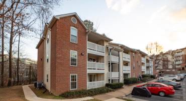 1501 LINCOLN WAY #101, MCLEAN, Virginia 22102, 2 Bedrooms Bedrooms, 4 Rooms Rooms,2 BathroomsBathrooms,Residential,For sale,1501 LINCOLN WAY #101,VAFX2282290 MLS # VAFX2282290