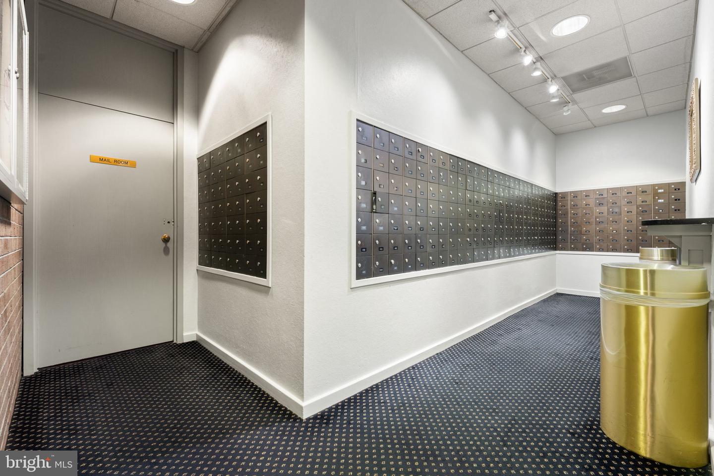 1800 OLD MEADOW RD #1218, MCLEAN, Virginia 22102, 2 Bedrooms Bedrooms, 6 Rooms Rooms,2 BathroomsBathrooms,Residential,For sale,1800 OLD MEADOW RD #1218,VAFX2282382 MLS # VAFX2282382