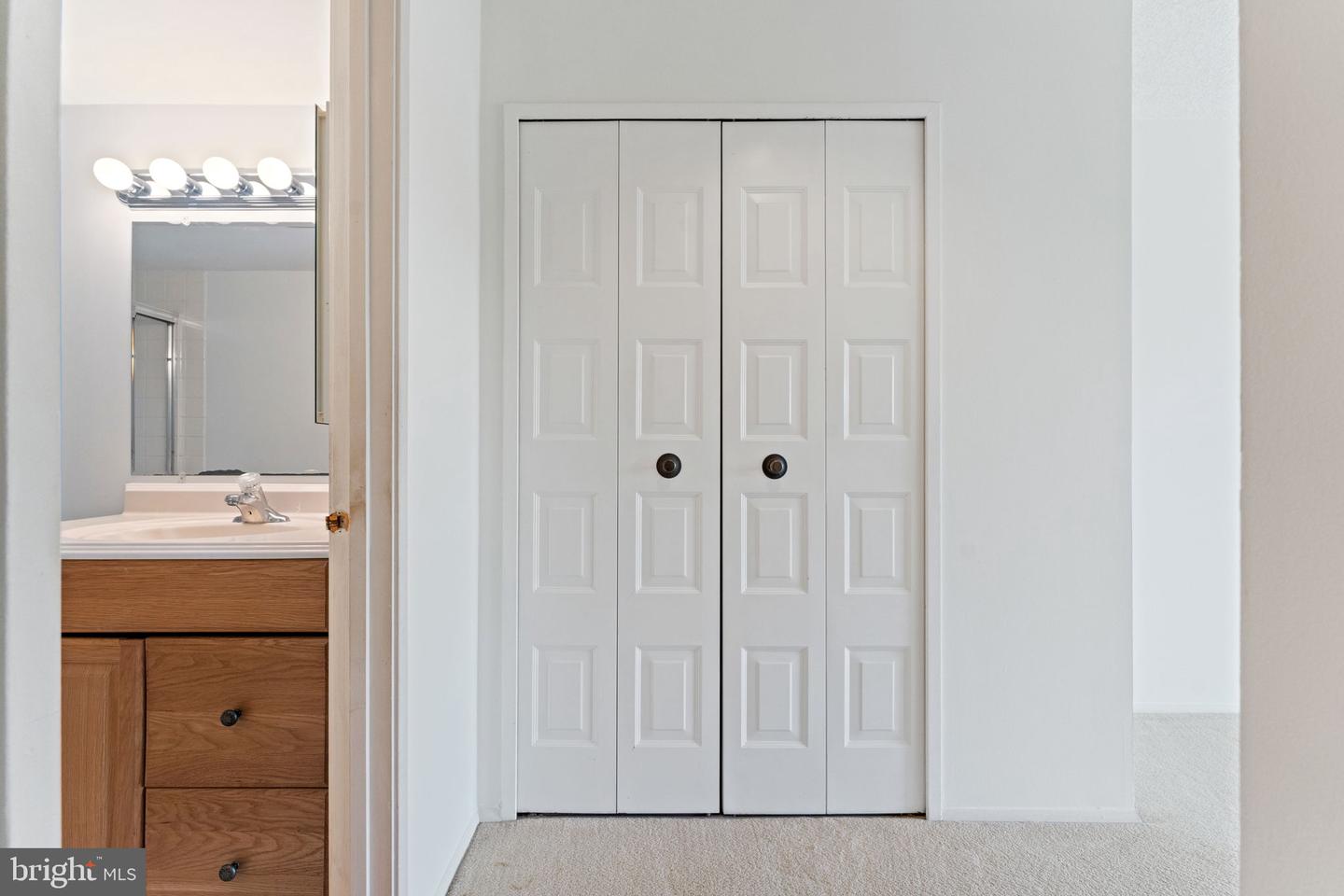 1800 OLD MEADOW RD #1218, MCLEAN, Virginia 22102, 2 Bedrooms Bedrooms, 6 Rooms Rooms,2 BathroomsBathrooms,Residential,For sale,1800 OLD MEADOW RD #1218,VAFX2282382 MLS # VAFX2282382