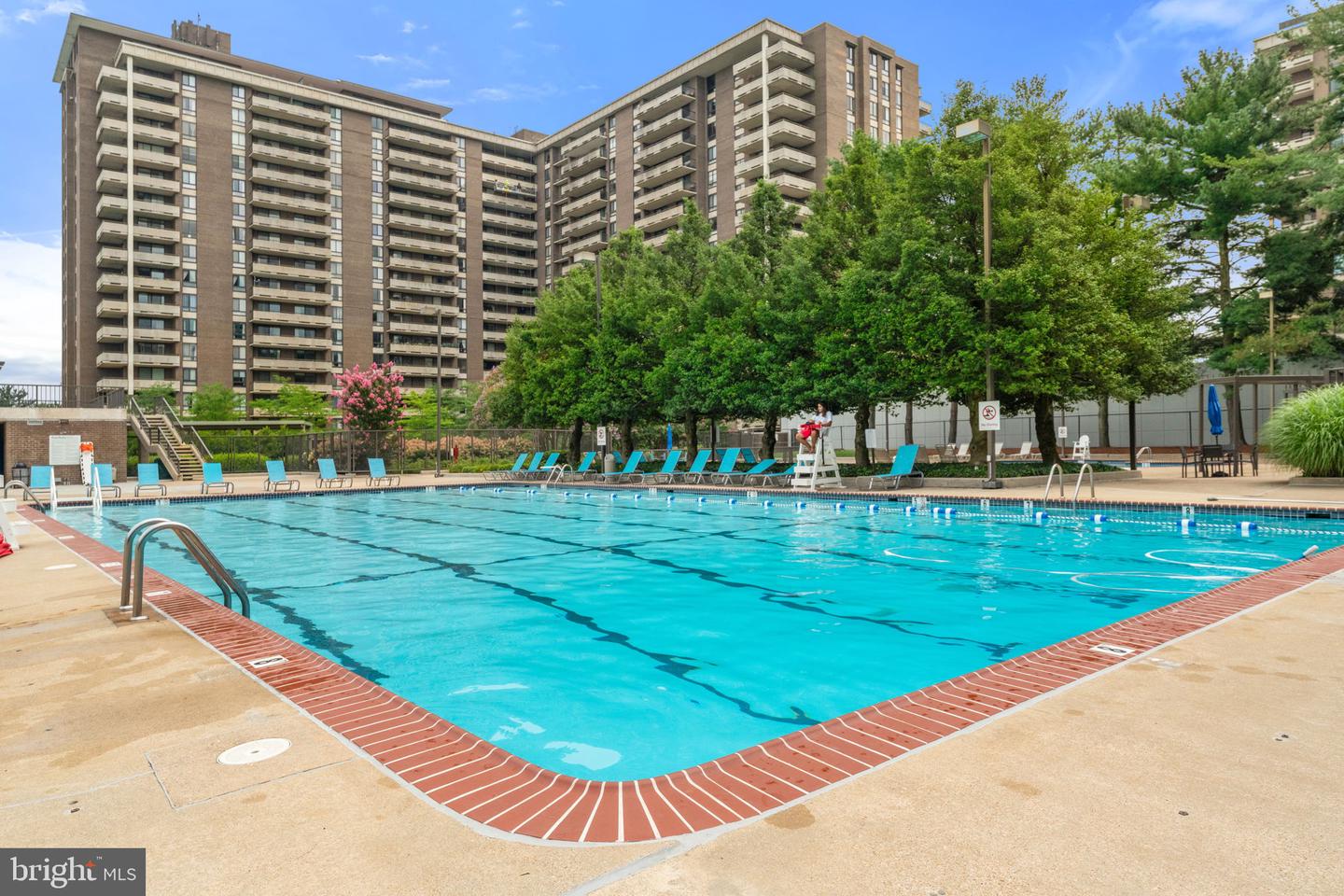 1800 OLD MEADOW RD #1218, MCLEAN, Virginia 22102, 2 Bedrooms Bedrooms, 6 Rooms Rooms,2 BathroomsBathrooms,Residential,For sale,1800 OLD MEADOW RD #1218,VAFX2282382 MLS # VAFX2282382