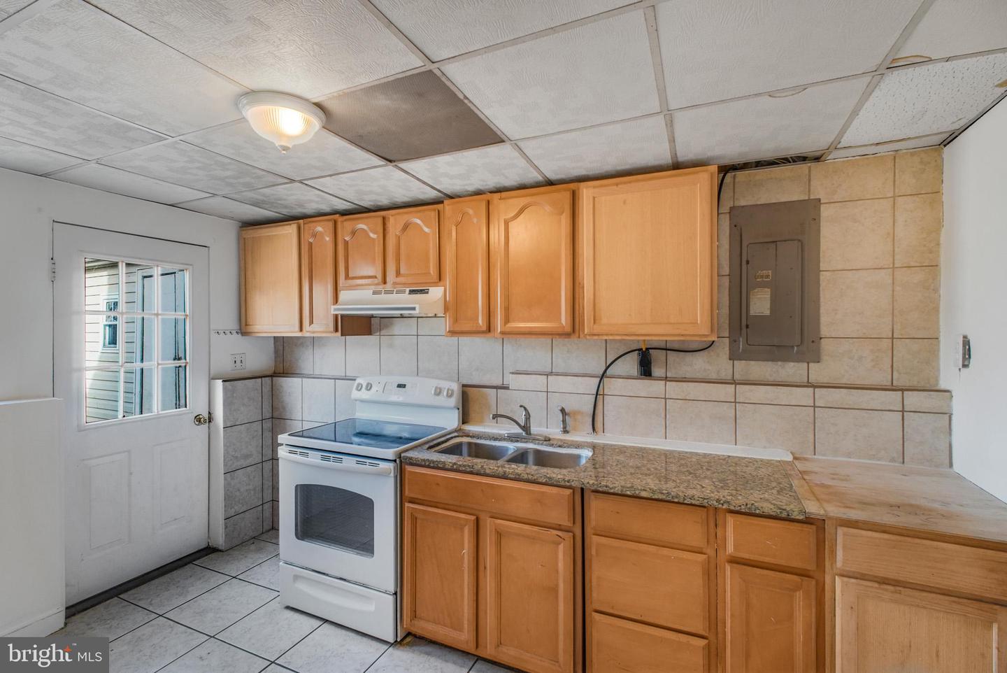 111 GALAXIE DR, FREDERICKSBURG, Virginia 22407, 5 Bedrooms Bedrooms, ,2 BathroomsBathrooms,Residential,For sale,111 GALAXIE DR,VASP2038114 MLS # VASP2038114