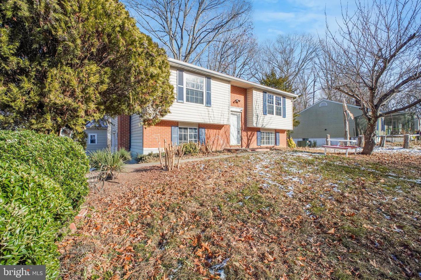 111 GALAXIE DR, FREDERICKSBURG, Virginia 22407, 5 Bedrooms Bedrooms, ,2 BathroomsBathrooms,Residential,For sale,111 GALAXIE DR,VASP2038114 MLS # VASP2038114