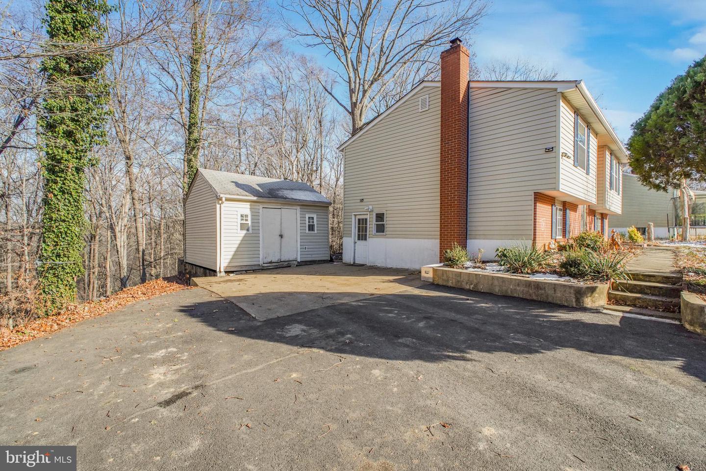 111 GALAXIE DR, FREDERICKSBURG, Virginia 22407, 5 Bedrooms Bedrooms, ,2 BathroomsBathrooms,Residential,For sale,111 GALAXIE DR,VASP2038114 MLS # VASP2038114