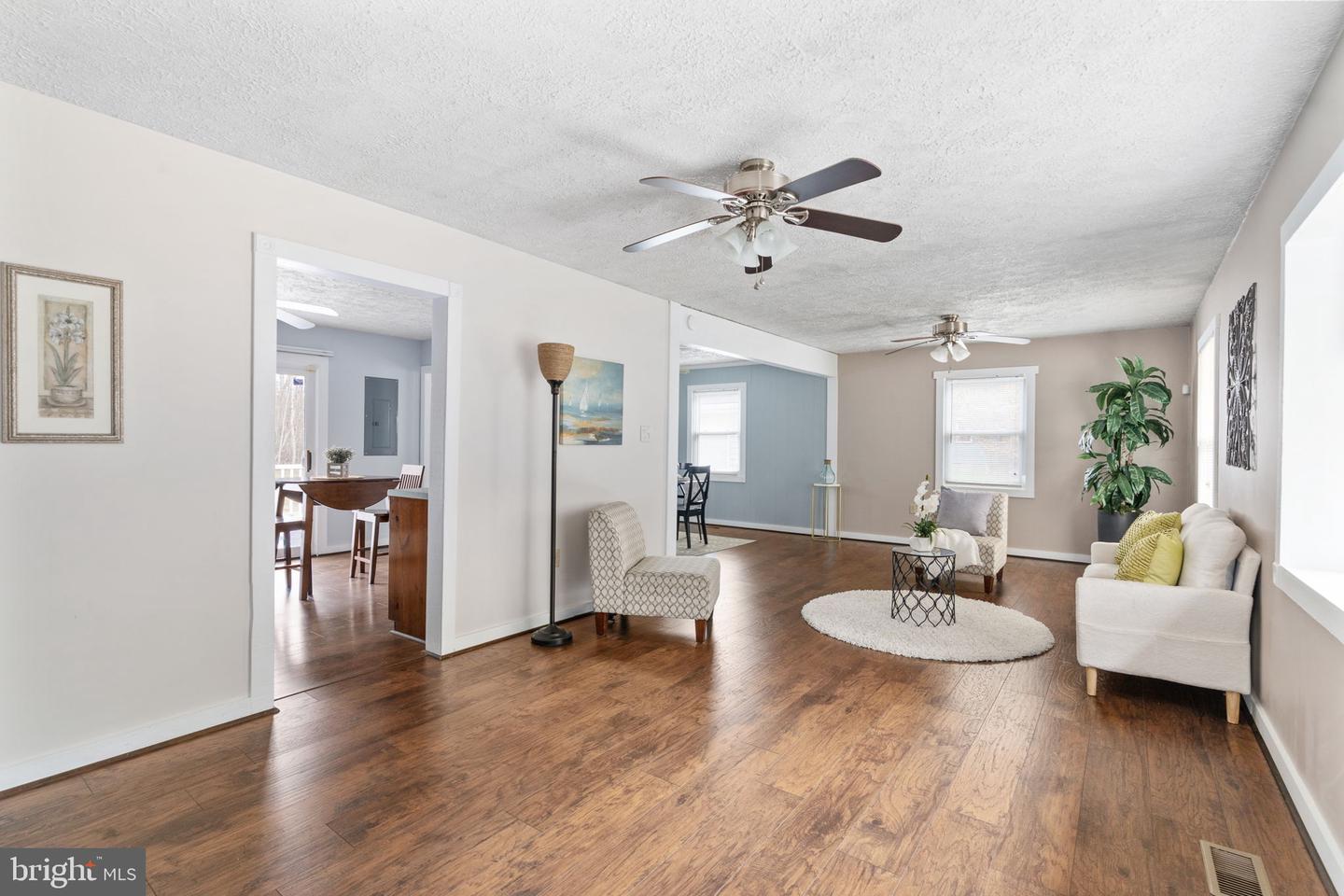 1758 KINGSLAND RD, RICHMOND, Virginia 23231, 3 Bedrooms Bedrooms, ,1 BathroomBathrooms,Residential,For sale,1758 KINGSLAND RD,VAHN2001120 MLS # VAHN2001120 1758 KINGSLAND RD, RICHMOND, Virginia 23231, 3 Bedrooms Bedrooms, ,1 BathroomBathrooms,Residential,For sale,1758 KINGSLAND RD,VAHN2001120 MLS # VAHN2001120