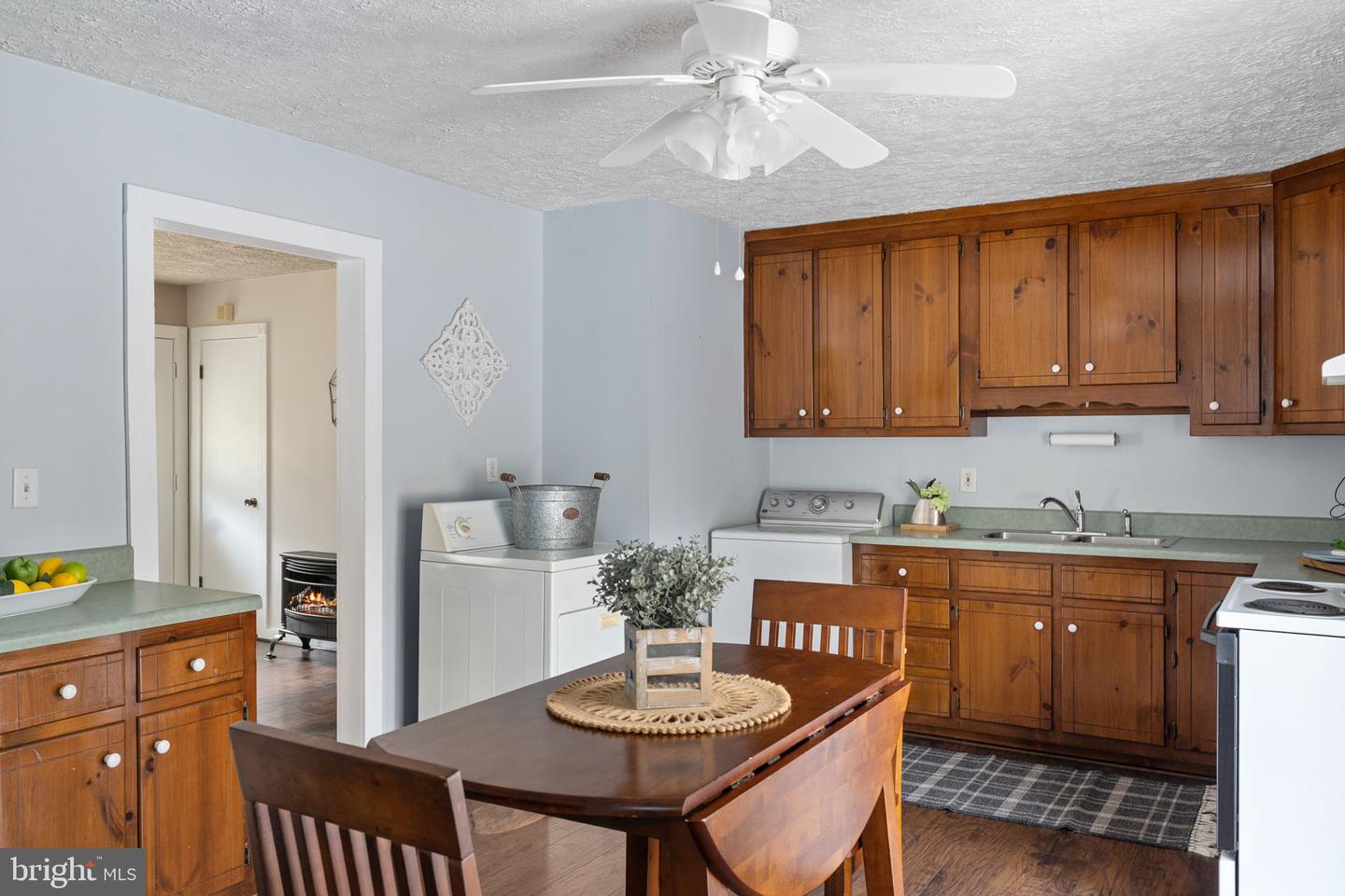 1758 KINGSLAND RD, RICHMOND, Virginia 23231, 3 Bedrooms Bedrooms, ,1 BathroomBathrooms,Residential,For sale,1758 KINGSLAND RD,VAHN2001120 MLS # VAHN2001120 1758 KINGSLAND RD, RICHMOND, Virginia 23231, 3 Bedrooms Bedrooms, ,1 BathroomBathrooms,Residential,For sale,1758 KINGSLAND RD,VAHN2001120 MLS # VAHN2001120