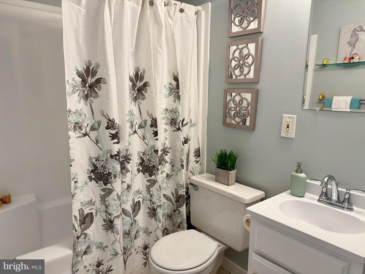 1758 KINGSLAND RD, RICHMOND, Virginia 23231, 3 Bedrooms Bedrooms, ,1 BathroomBathrooms,Residential,For sale,1758 KINGSLAND RD,VAHN2001120 MLS # VAHN2001120 1758 KINGSLAND RD, RICHMOND, Virginia 23231, 3 Bedrooms Bedrooms, ,1 BathroomBathrooms,Residential,For sale,1758 KINGSLAND RD,VAHN2001120 MLS # VAHN2001120