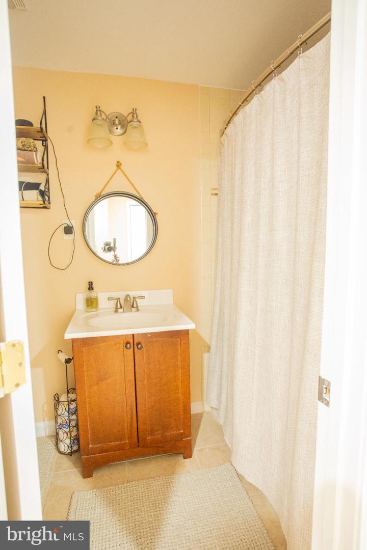 3913 Q ST SE, WASHINGTON, District Of Columbia 20020, 3 Bedrooms Bedrooms, 9 Rooms Rooms,2 BathroomsBathrooms,Residential,For sale,3913 Q ST SE,DCDC2233608 MLS # DCDC2233608 3913 Q ST SE, WASHINGTON, District Of Columbia 20020, 3 Bedrooms Bedrooms, 9 Rooms Rooms,2 BathroomsBathrooms,Residential,For sale,3913 Q ST SE,DCDC2233608 MLS # DCDC2233608