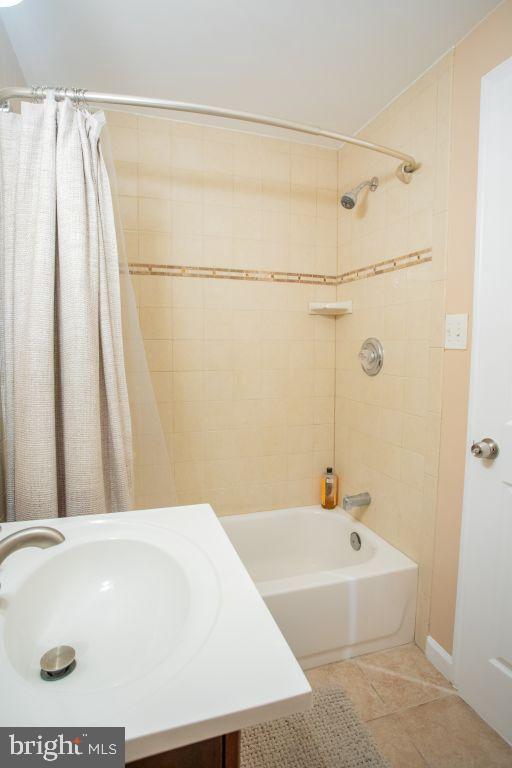 3913 Q ST SE, WASHINGTON, District Of Columbia 20020, 3 Bedrooms Bedrooms, 9 Rooms Rooms,2 BathroomsBathrooms,Residential,For sale,3913 Q ST SE,DCDC2233608 MLS # DCDC2233608 3913 Q ST SE, WASHINGTON, District Of Columbia 20020, 3 Bedrooms Bedrooms, 9 Rooms Rooms,2 BathroomsBathrooms,Residential,For sale,3913 Q ST SE,DCDC2233608 MLS # DCDC2233608