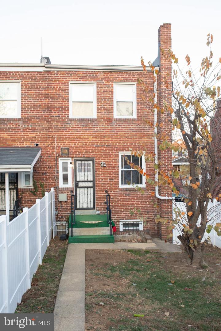 3913 Q ST SE, WASHINGTON, District Of Columbia 20020, 3 Bedrooms Bedrooms, 9 Rooms Rooms,2 BathroomsBathrooms,Residential,For sale,3913 Q ST SE,DCDC2233608 MLS # DCDC2233608 3913 Q ST SE, WASHINGTON, District Of Columbia 20020, 3 Bedrooms Bedrooms, 9 Rooms Rooms,2 BathroomsBathrooms,Residential,For sale,3913 Q ST SE,DCDC2233608 MLS # DCDC2233608