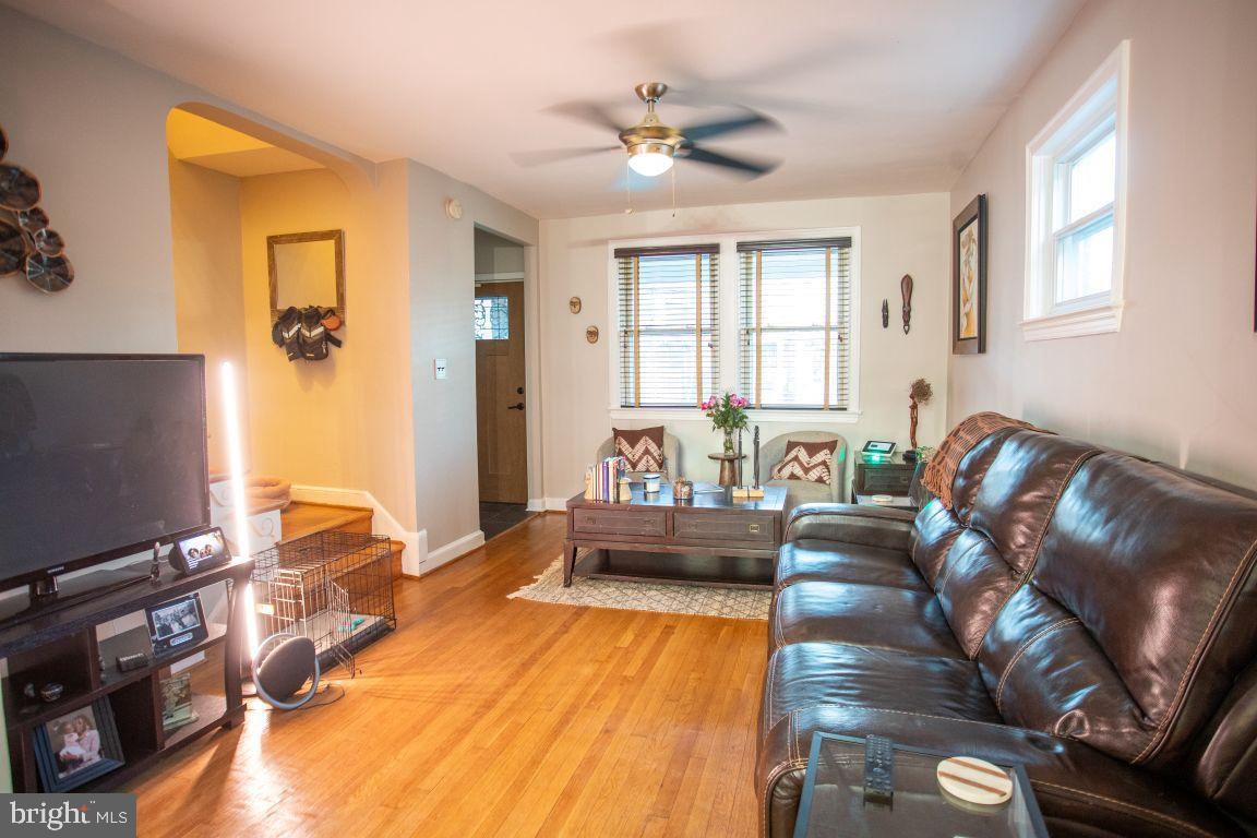 3913 Q ST SE, WASHINGTON, District Of Columbia 20020, 3 Bedrooms Bedrooms, 9 Rooms Rooms,2 BathroomsBathrooms,Residential,For sale,3913 Q ST SE,DCDC2233608 MLS # DCDC2233608 3913 Q ST SE, WASHINGTON, District Of Columbia 20020, 3 Bedrooms Bedrooms, 9 Rooms Rooms,2 BathroomsBathrooms,Residential,For sale,3913 Q ST SE,DCDC2233608 MLS # DCDC2233608