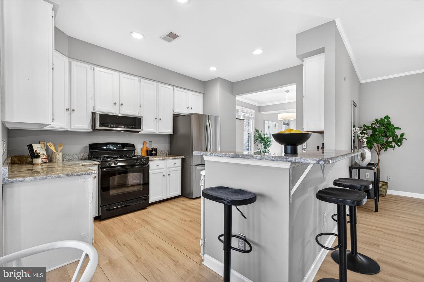 46526 CEDARHURST DR, STERLING, Virginia 20165, 4 Bedrooms Bedrooms, 18 Rooms Rooms,3 BathroomsBathrooms,Residential,For sale,46526 CEDARHURST DR,VALO2111896 MLS # VALO2111896 46526 CEDARHURST DR, STERLING, Virginia 20165, 4 Bedrooms Bedrooms, 18 Rooms Rooms,3 BathroomsBathrooms,Residential,For sale,46526 CEDARHURST DR,VALO2111896 MLS # VALO2111896