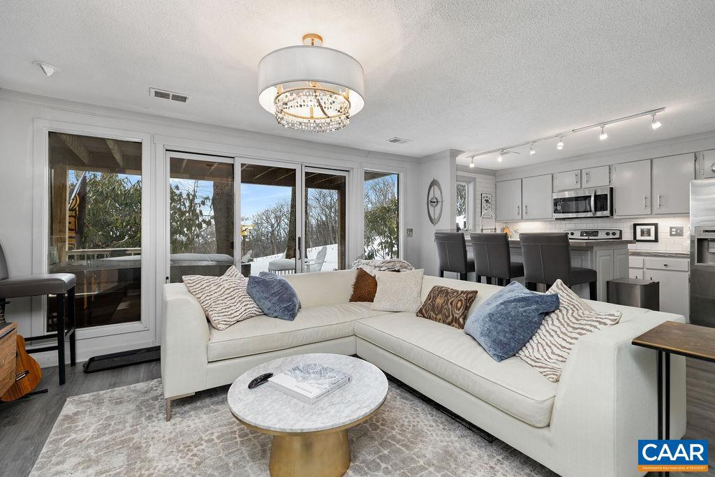 113 EAGLES CT CONDOS, WINTERGREEN RESORT, Virginia 22967, 2 Bedrooms Bedrooms, ,1 BathroomBathrooms,Residential,For sale,113 EAGLES CT CONDOS,671797 MLS # 671797 113 EAGLES CT CONDOS, WINTERGREEN RESORT, Virginia 22967, 2 Bedrooms Bedrooms, ,1 BathroomBathrooms,Residential,For sale,113 EAGLES CT CONDOS,671797 MLS # 671797