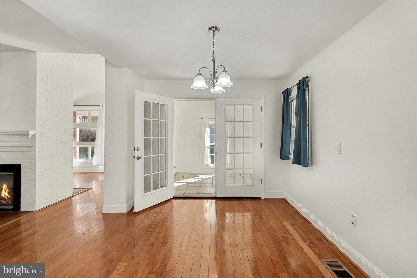 18316 CABIN RD, TRIANGLE, Virginia 22172, 4 Bedrooms Bedrooms, 17 Rooms Rooms,3 BathroomsBathrooms,Residential,For sale,18316 CABIN RD,VAPW2109014 MLS # VAPW2109014 18316 CABIN RD, TRIANGLE, Virginia 22172, 4 Bedrooms Bedrooms, 17 Rooms Rooms,3 BathroomsBathrooms,Residential,For sale,18316 CABIN RD,VAPW2109014 MLS # VAPW2109014