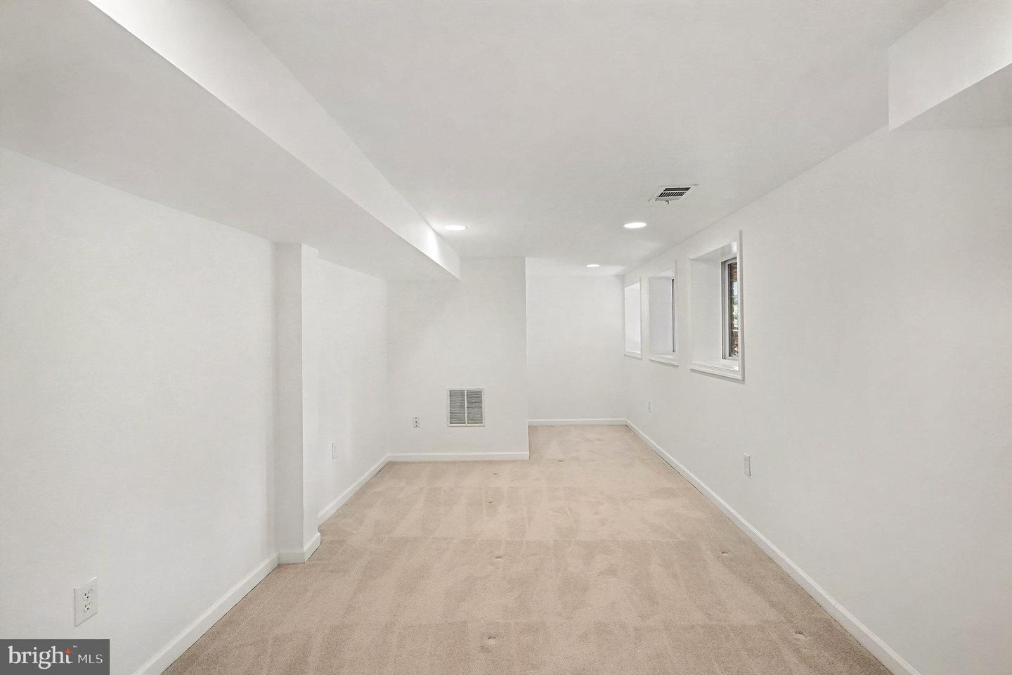 18316 CABIN RD, TRIANGLE, Virginia 22172, 4 Bedrooms Bedrooms, 17 Rooms Rooms,3 BathroomsBathrooms,Residential,For sale,18316 CABIN RD,VAPW2109014 MLS # VAPW2109014 18316 CABIN RD, TRIANGLE, Virginia 22172, 4 Bedrooms Bedrooms, 17 Rooms Rooms,3 BathroomsBathrooms,Residential,For sale,18316 CABIN RD,VAPW2109014 MLS # VAPW2109014