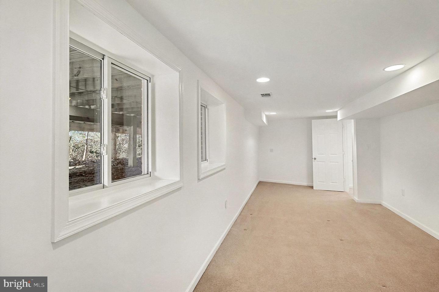 18316 CABIN RD, TRIANGLE, Virginia 22172, 4 Bedrooms Bedrooms, 17 Rooms Rooms,3 BathroomsBathrooms,Residential,For sale,18316 CABIN RD,VAPW2109014 MLS # VAPW2109014 18316 CABIN RD, TRIANGLE, Virginia 22172, 4 Bedrooms Bedrooms, 17 Rooms Rooms,3 BathroomsBathrooms,Residential,For sale,18316 CABIN RD,VAPW2109014 MLS # VAPW2109014