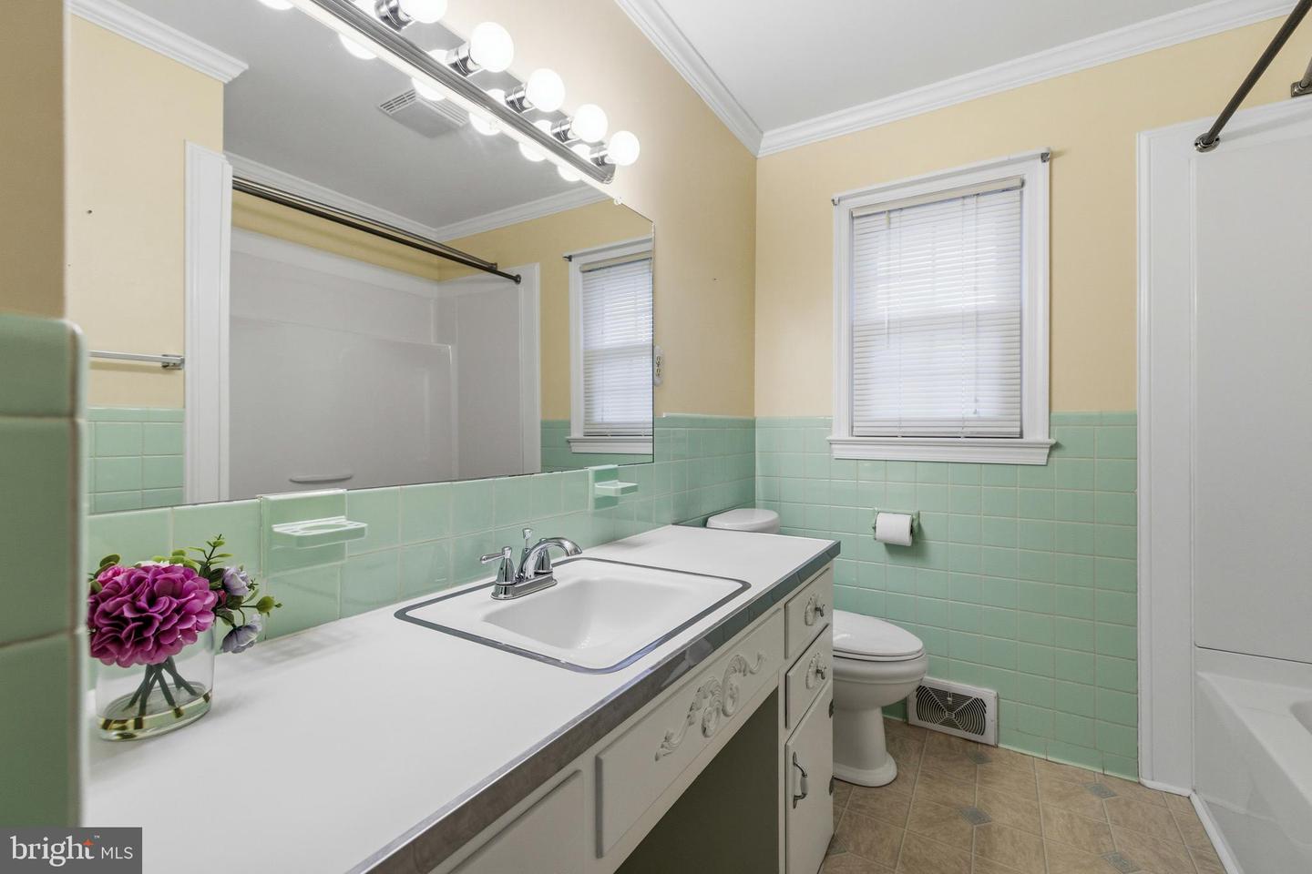 410 W NORTH ST, WOODSTOCK, Virginia 22664, 3 Bedrooms Bedrooms, 4 Rooms Rooms,1 BathroomBathrooms,Residential,For sale,410 W NORTH ST,VASH2013190 MLS # VASH2013190 410 W NORTH ST, WOODSTOCK, Virginia 22664, 3 Bedrooms Bedrooms, 4 Rooms Rooms,1 BathroomBathrooms,Residential,For sale,410 W NORTH ST,VASH2013190 MLS # VASH2013190