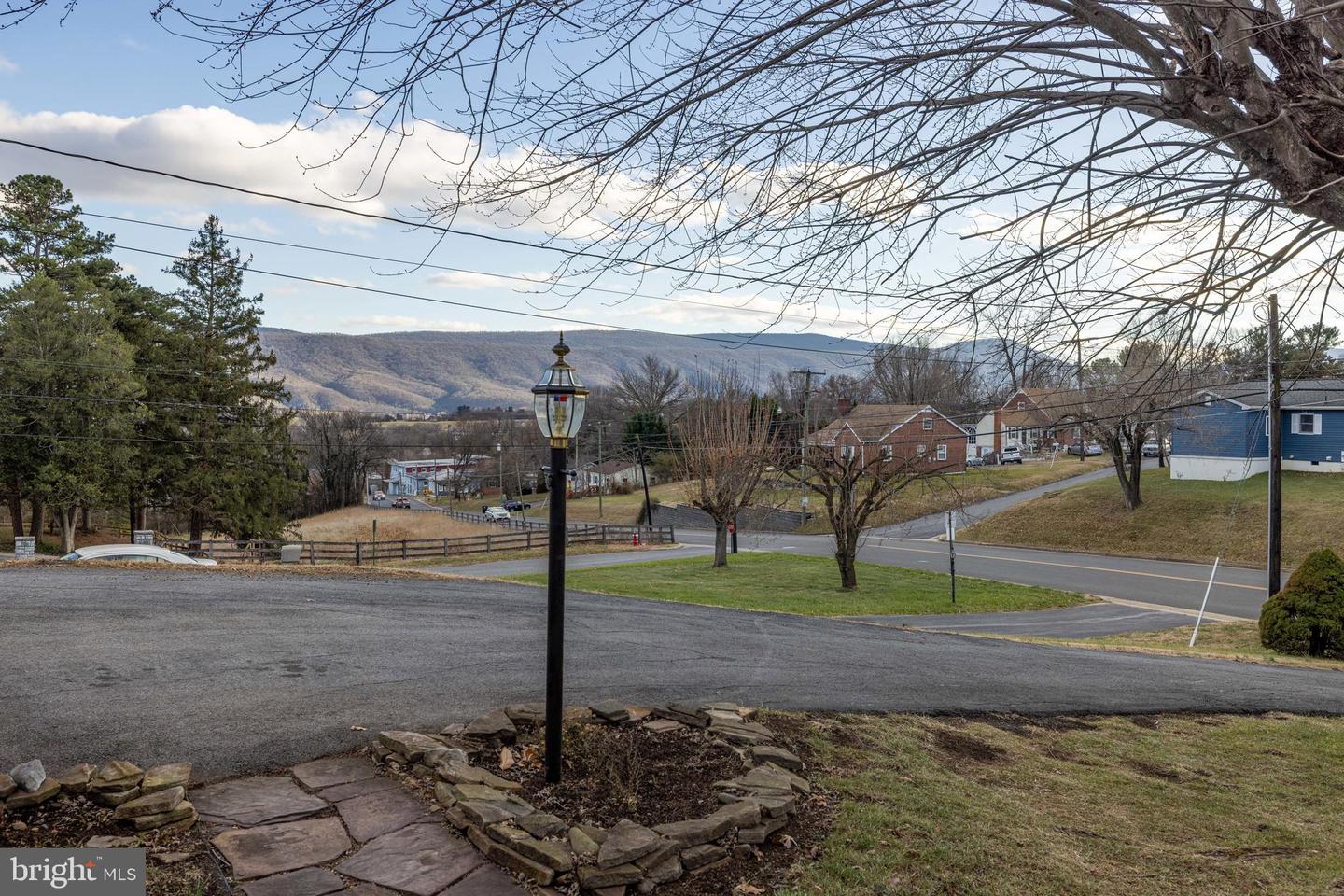 410 W NORTH ST, WOODSTOCK, Virginia 22664, 3 Bedrooms Bedrooms, 4 Rooms Rooms,1 BathroomBathrooms,Residential,For sale,410 W NORTH ST,VASH2013190 MLS # VASH2013190 410 W NORTH ST, WOODSTOCK, Virginia 22664, 3 Bedrooms Bedrooms, 4 Rooms Rooms,1 BathroomBathrooms,Residential,For sale,410 W NORTH ST,VASH2013190 MLS # VASH2013190