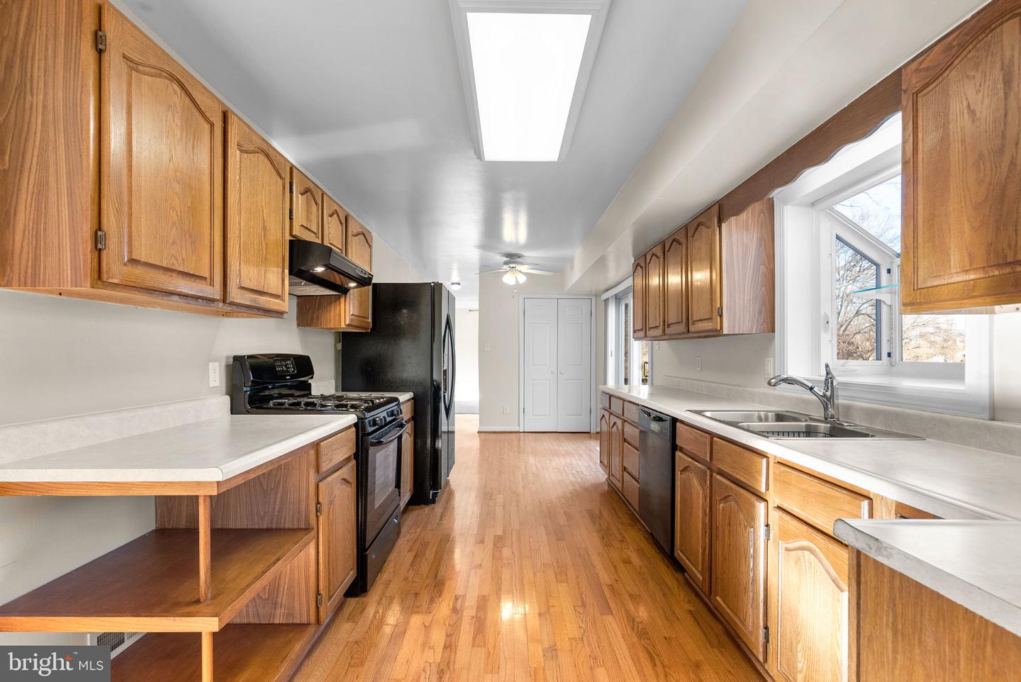 6219 THORNWOOD DR, ALEXANDRIA, Virginia 22310, 4 Bedrooms Bedrooms, ,2 BathroomsBathrooms,Residential,For sale,6219 THORNWOOD DR,VAFX2282356 MLS # VAFX2282356 6219 THORNWOOD DR, ALEXANDRIA, Virginia 22310, 4 Bedrooms Bedrooms, ,2 BathroomsBathrooms,Residential,For sale,6219 THORNWOOD DR,VAFX2282356 MLS # VAFX2282356