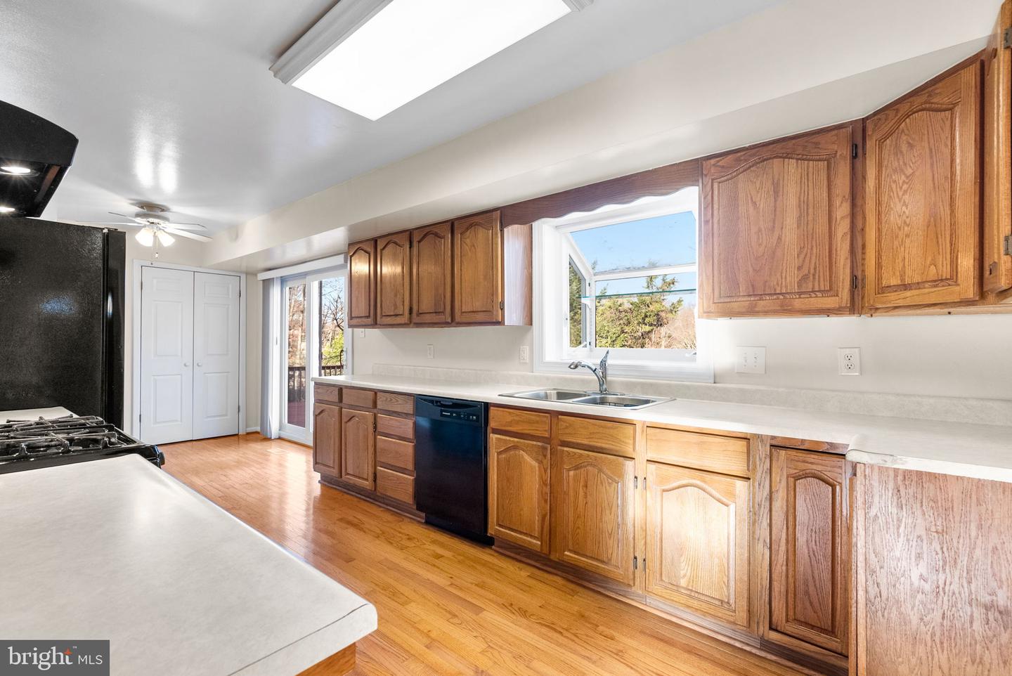 6219 THORNWOOD DR, ALEXANDRIA, Virginia 22310, 4 Bedrooms Bedrooms, ,2 BathroomsBathrooms,Residential,For sale,6219 THORNWOOD DR,VAFX2282356 MLS # VAFX2282356 6219 THORNWOOD DR, ALEXANDRIA, Virginia 22310, 4 Bedrooms Bedrooms, ,2 BathroomsBathrooms,Residential,For sale,6219 THORNWOOD DR,VAFX2282356 MLS # VAFX2282356