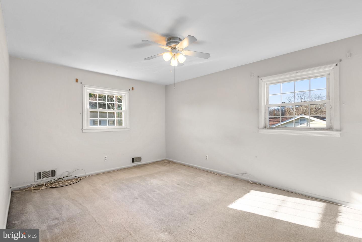 6219 THORNWOOD DR, ALEXANDRIA, Virginia 22310, 4 Bedrooms Bedrooms, ,2 BathroomsBathrooms,Residential,For sale,6219 THORNWOOD DR,VAFX2282356 MLS # VAFX2282356 6219 THORNWOOD DR, ALEXANDRIA, Virginia 22310, 4 Bedrooms Bedrooms, ,2 BathroomsBathrooms,Residential,For sale,6219 THORNWOOD DR,VAFX2282356 MLS # VAFX2282356