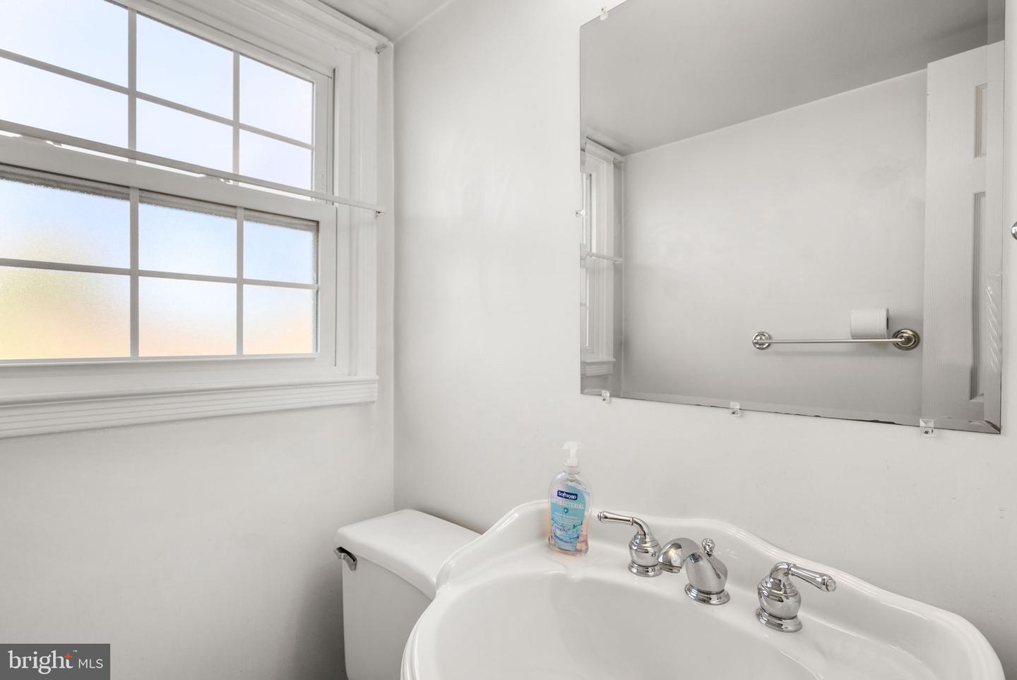 6219 THORNWOOD DR, ALEXANDRIA, Virginia 22310, 4 Bedrooms Bedrooms, ,2 BathroomsBathrooms,Residential,For sale,6219 THORNWOOD DR,VAFX2282356 MLS # VAFX2282356 6219 THORNWOOD DR, ALEXANDRIA, Virginia 22310, 4 Bedrooms Bedrooms, ,2 BathroomsBathrooms,Residential,For sale,6219 THORNWOOD DR,VAFX2282356 MLS # VAFX2282356