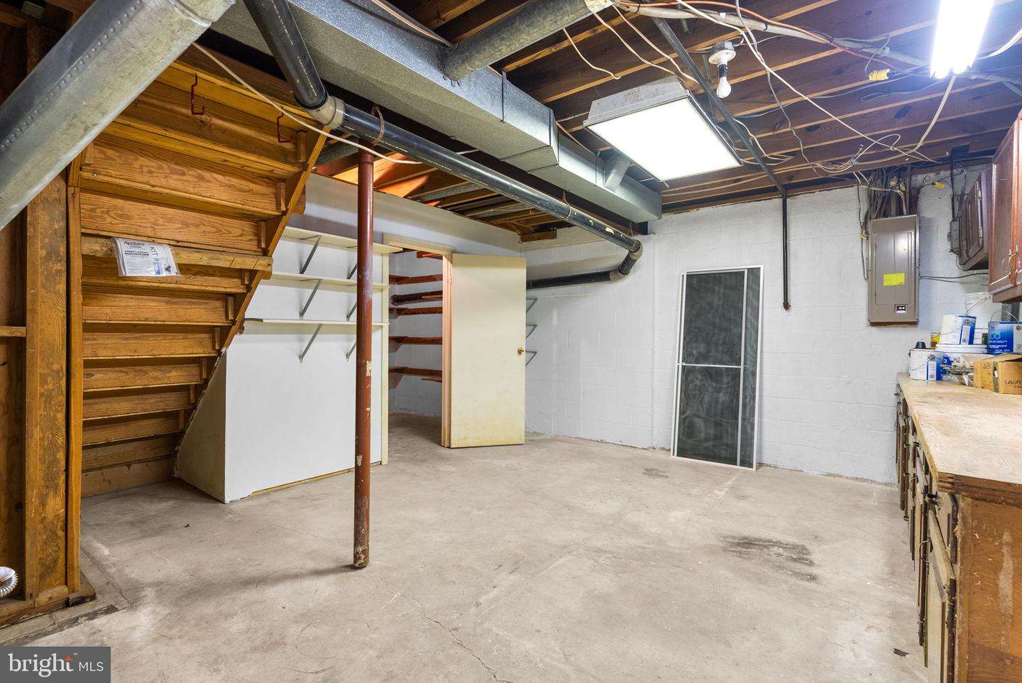 6219 THORNWOOD DR, ALEXANDRIA, Virginia 22310, 4 Bedrooms Bedrooms, ,2 BathroomsBathrooms,Residential,For sale,6219 THORNWOOD DR,VAFX2282356 MLS # VAFX2282356 6219 THORNWOOD DR, ALEXANDRIA, Virginia 22310, 4 Bedrooms Bedrooms, ,2 BathroomsBathrooms,Residential,For sale,6219 THORNWOOD DR,VAFX2282356 MLS # VAFX2282356