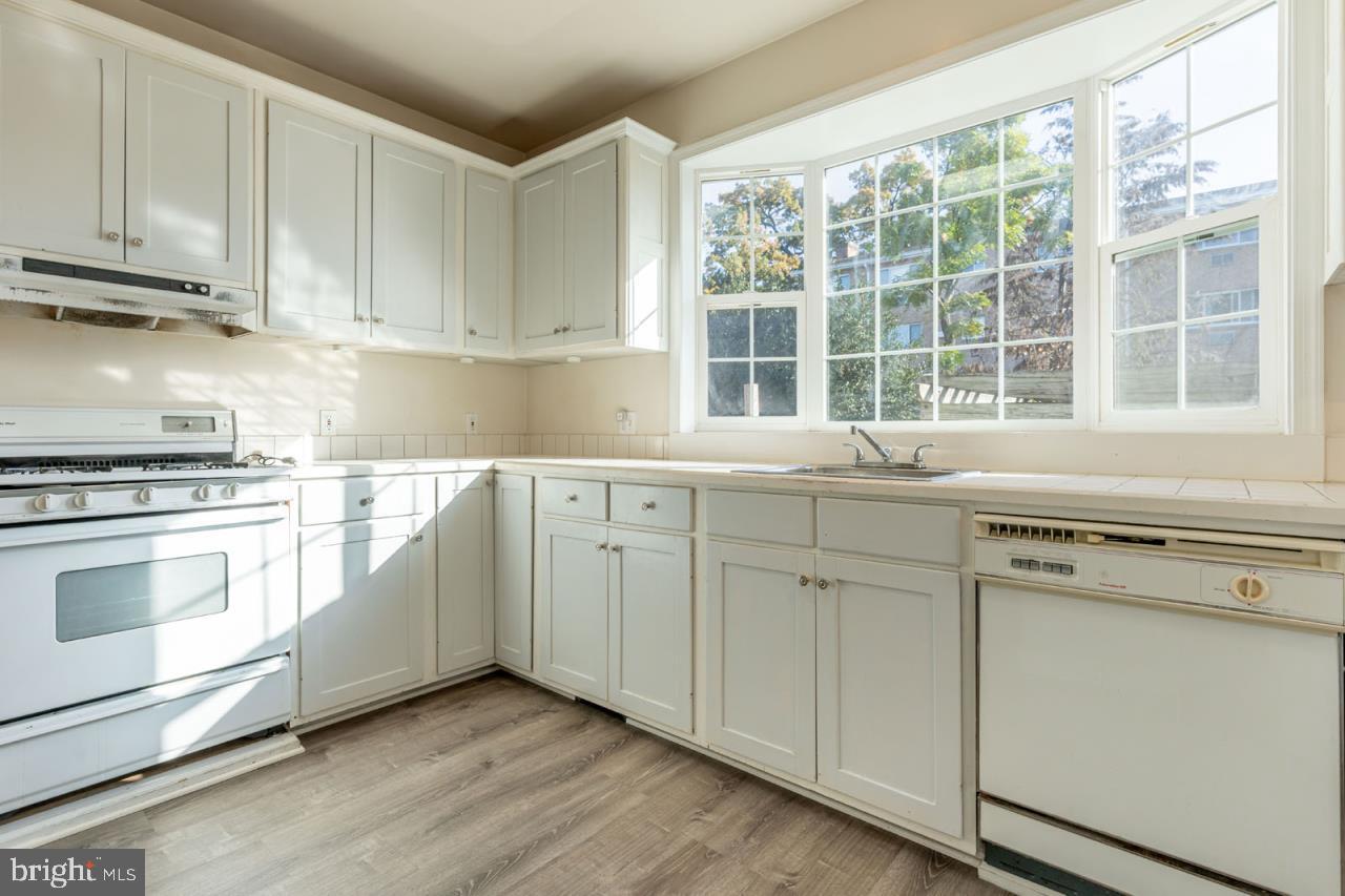 415 S ADAMS ST, ARLINGTON, Virginia 22204, 2 Bedrooms Bedrooms, ,3 BathroomsBathrooms,Residential,For sale,415 S ADAMS ST,VAAR2066854 MLS # VAAR2066854 415 S ADAMS ST, ARLINGTON, Virginia 22204, 2 Bedrooms Bedrooms, ,3 BathroomsBathrooms,Residential,For sale,415 S ADAMS ST,VAAR2066854 MLS # VAAR2066854