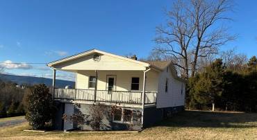 650 HONEYVILLE RD, STANLEY, Virginia 22851, 2 Bedrooms Bedrooms, ,2 BathroomsBathrooms,Residential,For sale,650 HONEYVILLE RD,VAPA2005724 MLS # VAPA2005724