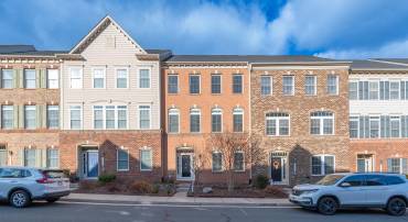 24615 JENKINS LEAF TER, STERLING, Virginia 20166, 4 Bedrooms Bedrooms, ,3 BathroomsBathrooms,Residential,For sale,24615 JENKINS LEAF TER,VALO2112310 MLS # VALO2112310