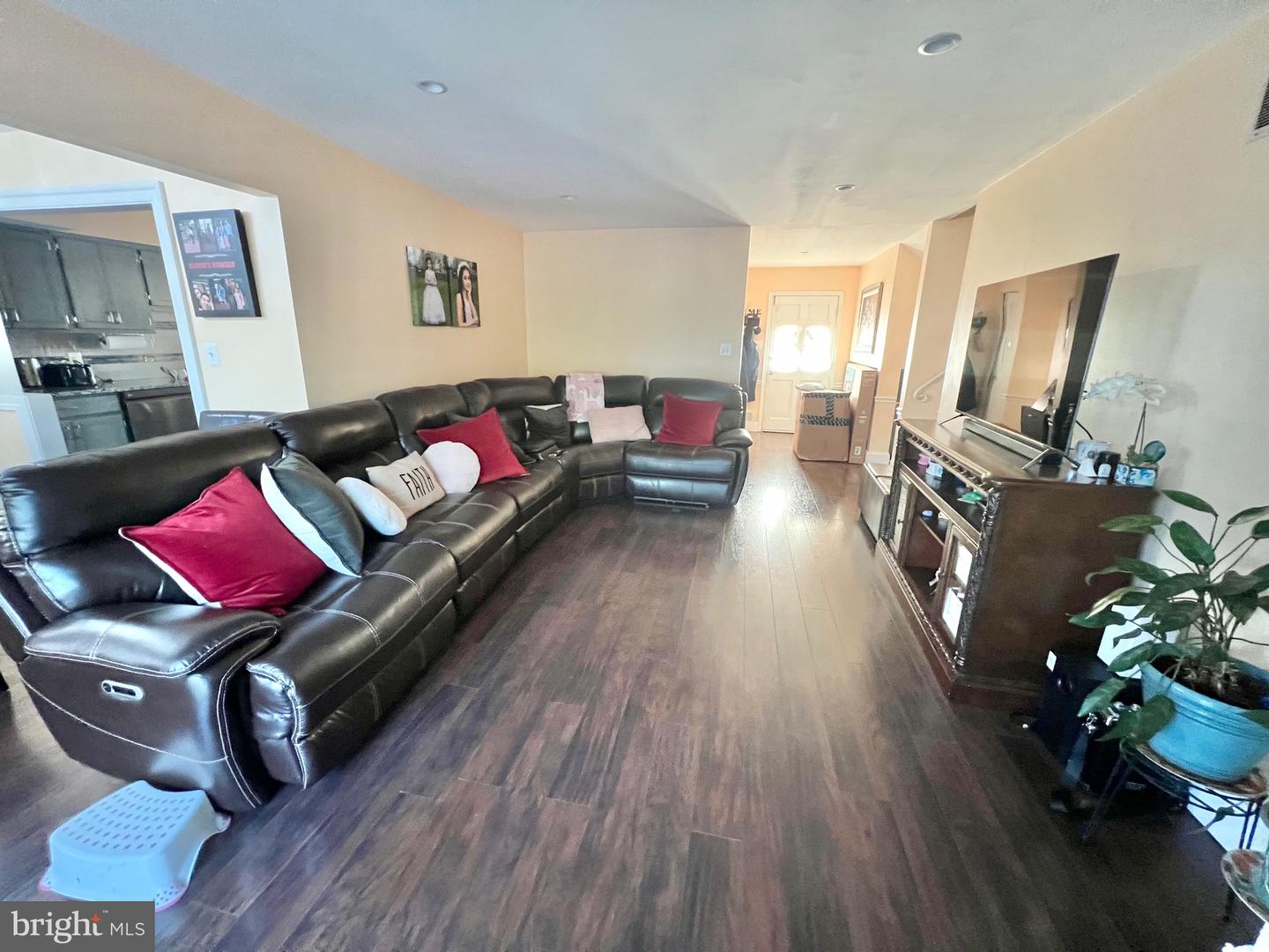 7515 TODD PL, MANASSAS, Virginia 20109, 5 Bedrooms Bedrooms, 13 Rooms Rooms,3 BathroomsBathrooms,Residential,For sale,7515 TODD PL,VAPW2109086 MLS # VAPW2109086 7515 TODD PL, MANASSAS, Virginia 20109, 5 Bedrooms Bedrooms, 13 Rooms Rooms,3 BathroomsBathrooms,Residential,For sale,7515 TODD PL,VAPW2109086 MLS # VAPW2109086