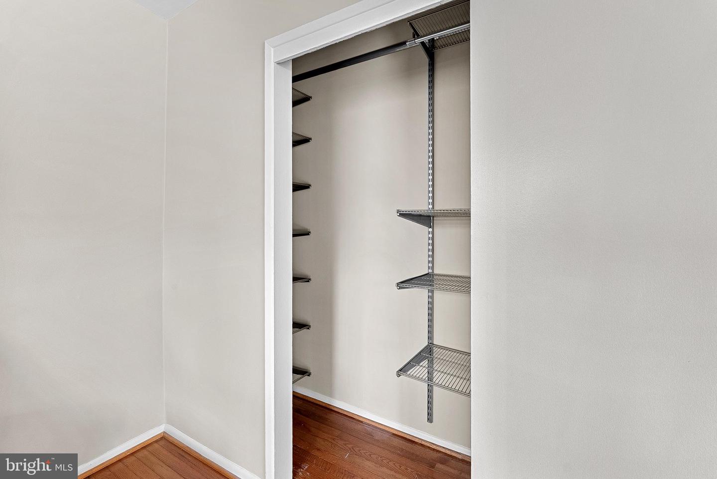 4227 AMERICANA DR #102, ANNANDALE, Virginia 22003, 1 Bedroom Bedrooms, ,1 BathroomBathrooms,Residential,For sale,4227 AMERICANA DR #102,VAFX2282410 MLS # VAFX2282410 4227 AMERICANA DR #102, ANNANDALE, Virginia 22003, 1 Bedroom Bedrooms, ,1 BathroomBathrooms,Residential,For sale,4227 AMERICANA DR #102,VAFX2282410 MLS # VAFX2282410