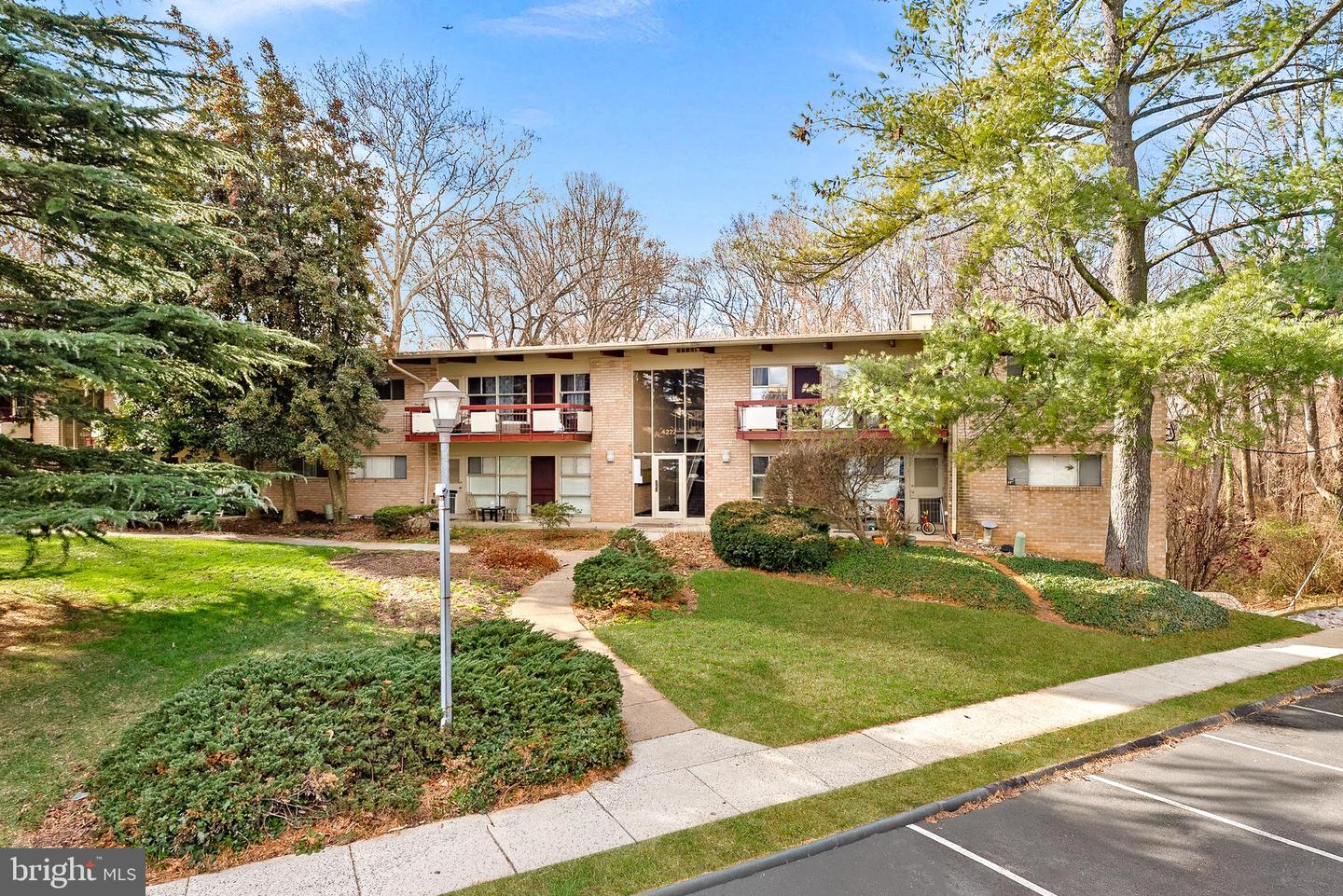 4227 AMERICANA DR #102, ANNANDALE, Virginia 22003, 1 Bedroom Bedrooms, ,1 BathroomBathrooms,Residential,For sale,4227 AMERICANA DR #102,VAFX2282410 MLS # VAFX2282410 4227 AMERICANA DR #102, ANNANDALE, Virginia 22003, 1 Bedroom Bedrooms, ,1 BathroomBathrooms,Residential,For sale,4227 AMERICANA DR #102,VAFX2282410 MLS # VAFX2282410