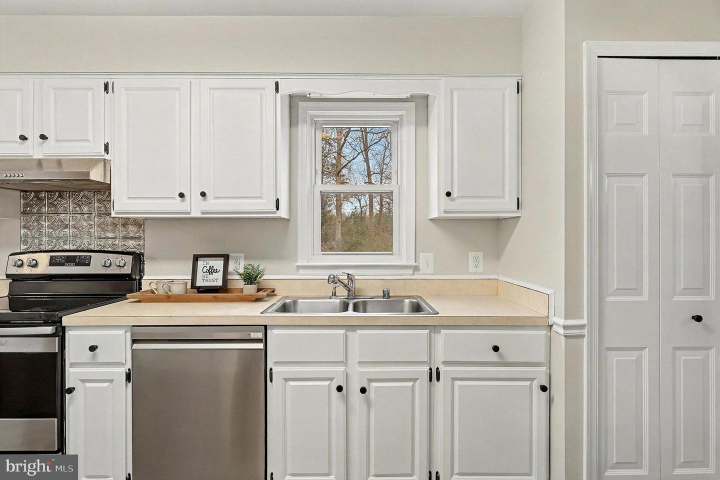 2918 MOUNTAIN VIEW RD, STAFFORD, Virginia 22556, 3 Bedrooms Bedrooms, 6 Rooms Rooms,2 BathroomsBathrooms,Residential,For sale,2918 MOUNTAIN VIEW RD,VAST2044706 MLS # VAST2044706 2918 MOUNTAIN VIEW RD, STAFFORD, Virginia 22556, 3 Bedrooms Bedrooms, 6 Rooms Rooms,2 BathroomsBathrooms,Residential,For sale,2918 MOUNTAIN VIEW RD,VAST2044706 MLS # VAST2044706