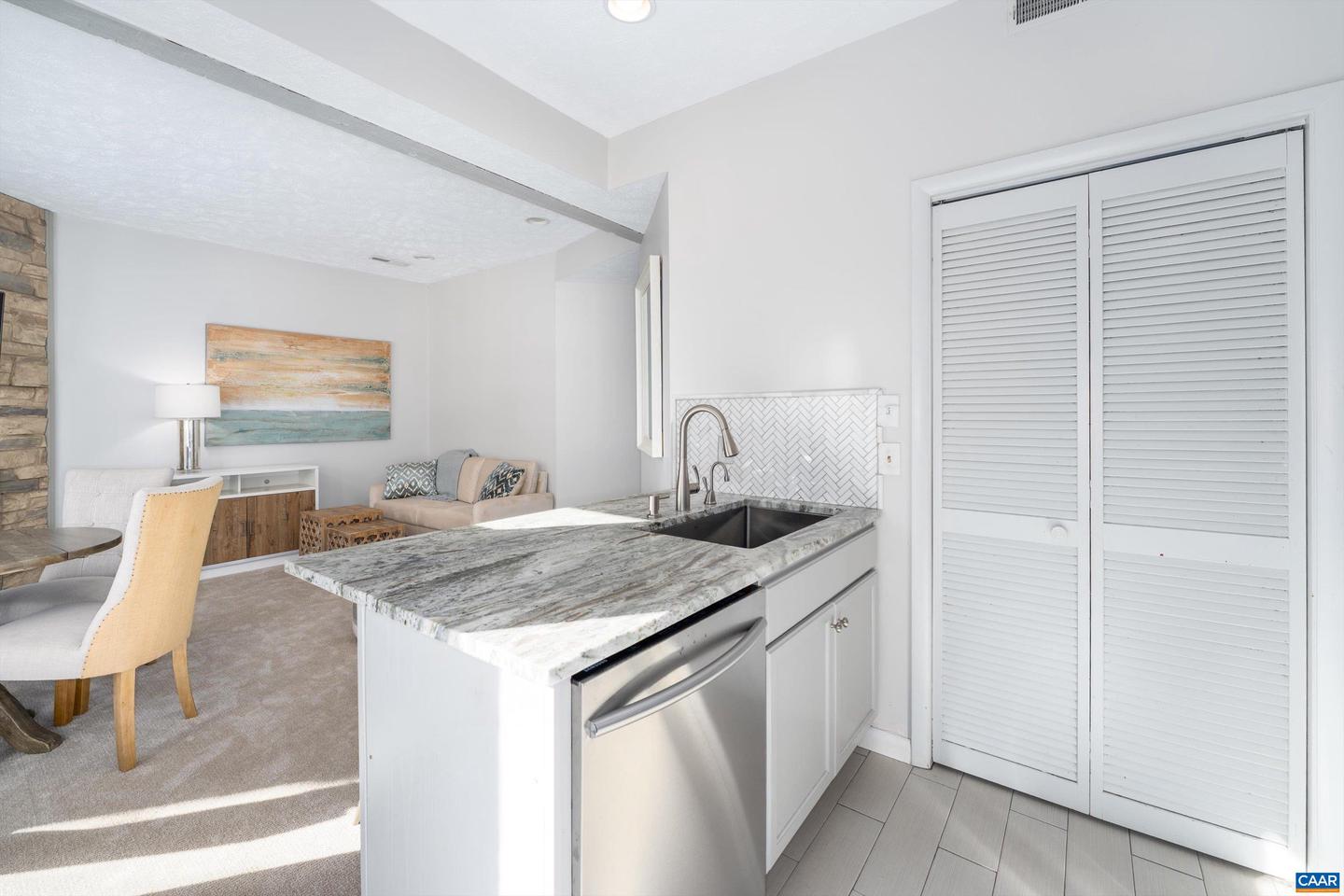 470 THREE RIDGES CONDOS, WINTERGREEN RESORT, Virginia 22967, 1 Bedroom Bedrooms, ,1 BathroomBathrooms,Residential,For sale,470 THREE RIDGES CONDOS,671804 MLS # 671804 470 THREE RIDGES CONDOS, WINTERGREEN RESORT, Virginia 22967, 1 Bedroom Bedrooms, ,1 BathroomBathrooms,Residential,For sale,470 THREE RIDGES CONDOS,671804 MLS # 671804