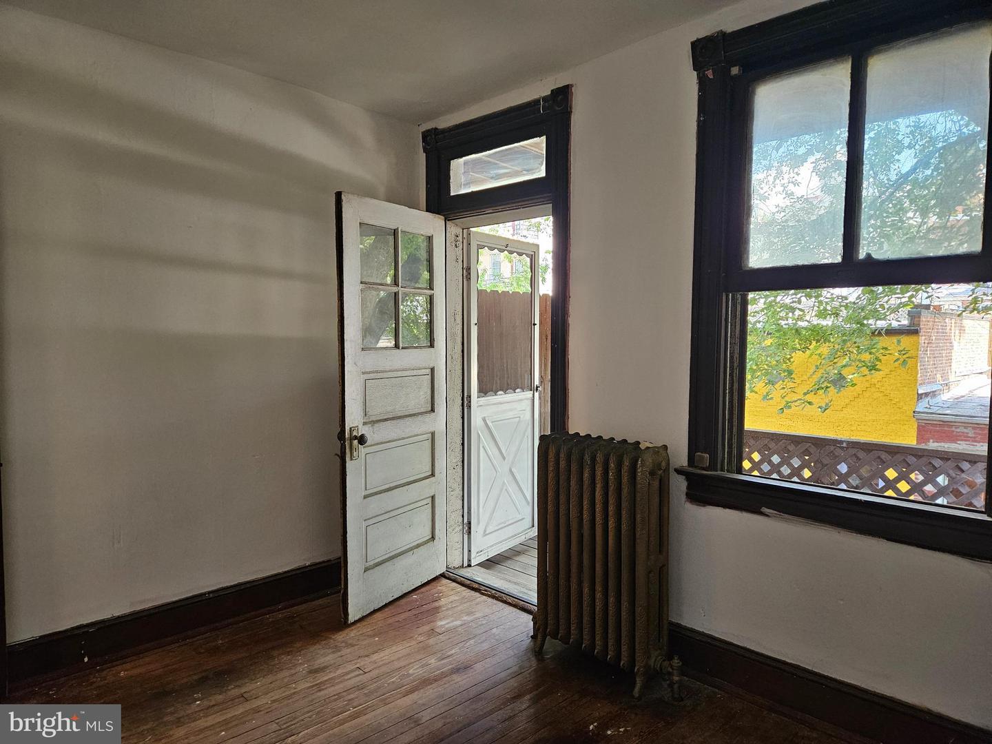 1850 ONTARIO PL NW, WASHINGTON, District Of Columbia 20009, 3 Bedrooms Bedrooms, ,1 BathroomBathrooms,Residential,For sale,1850 ONTARIO PL NW,DCDC2208740 MLS # DCDC2208740 1850 ONTARIO PL NW, WASHINGTON, District Of Columbia 20009, 3 Bedrooms Bedrooms, ,1 BathroomBathrooms,Residential,For sale,1850 ONTARIO PL NW,DCDC2208740 MLS # DCDC2208740