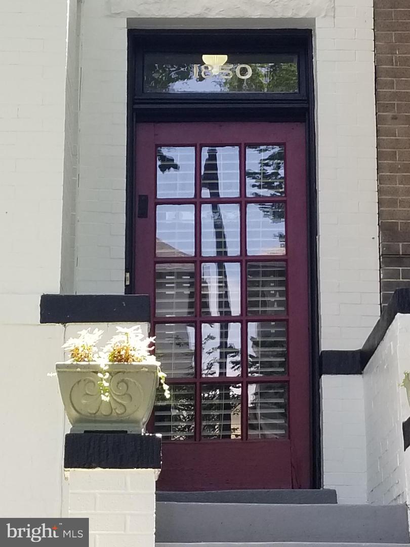 1850 ONTARIO PL NW, WASHINGTON, District Of Columbia 20009, 3 Bedrooms Bedrooms, ,1 BathroomBathrooms,Residential,For sale,1850 ONTARIO PL NW,DCDC2208740 MLS # DCDC2208740 1850 ONTARIO PL NW, WASHINGTON, District Of Columbia 20009, 3 Bedrooms Bedrooms, ,1 BathroomBathrooms,Residential,For sale,1850 ONTARIO PL NW,DCDC2208740 MLS # DCDC2208740