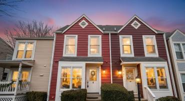 6185 LITTLE VALLEY WAY, ALEXANDRIA, Virginia 22310, 3 Bedrooms Bedrooms, ,2 BathroomsBathrooms,Residential,For sale,6185 LITTLE VALLEY WAY,VAFX2260186 MLS # VAFX2260186