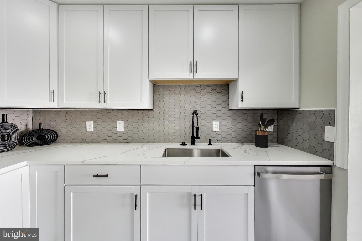 8205 CROSSBROOK CT #201, LORTON, Virginia 22079, 2 Bedrooms Bedrooms, ,1 BathroomBathrooms,Residential,For sale,8205 CROSSBROOK CT #201,VAFX2275818 MLS # VAFX2275818 8205 CROSSBROOK CT #201, LORTON, Virginia 22079, 2 Bedrooms Bedrooms, ,1 BathroomBathrooms,Residential,For sale,8205 CROSSBROOK CT #201,VAFX2275818 MLS # VAFX2275818