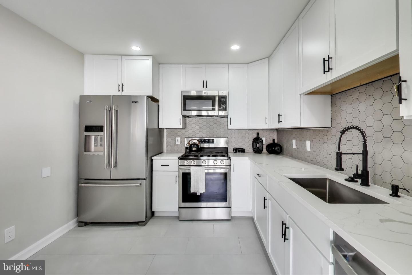 8205 CROSSBROOK CT #201, LORTON, Virginia 22079, 2 Bedrooms Bedrooms, ,1 BathroomBathrooms,Residential,For sale,8205 CROSSBROOK CT #201,VAFX2275818 MLS # VAFX2275818 8205 CROSSBROOK CT #201, LORTON, Virginia 22079, 2 Bedrooms Bedrooms, ,1 BathroomBathrooms,Residential,For sale,8205 CROSSBROOK CT #201,VAFX2275818 MLS # VAFX2275818