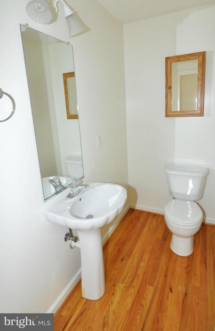 138 WINDSTONE DR, WINCHESTER, Virginia 22602, 3 Bedrooms Bedrooms, ,2 BathroomsBathrooms,Residential,For sale,138 WINDSTONE DR,VAFV2038094 MLS # VAFV2038094 138 WINDSTONE DR, WINCHESTER, Virginia 22602, 3 Bedrooms Bedrooms, ,2 BathroomsBathrooms,Residential,For sale,138 WINDSTONE DR,VAFV2038094 MLS # VAFV2038094