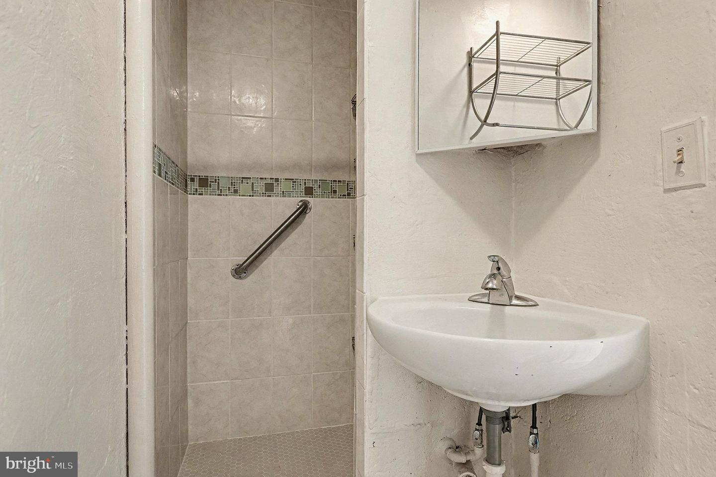 1117 IRVING AVE, COLONIAL BEACH, Virginia 22443, 2 Bedrooms Bedrooms, ,2 BathroomsBathrooms,Residential,For sale,1117 IRVING AVE,VAWE2010234 MLS # VAWE2010234 1117 IRVING AVE, COLONIAL BEACH, Virginia 22443, 2 Bedrooms Bedrooms, ,2 BathroomsBathrooms,Residential,For sale,1117 IRVING AVE,VAWE2010234 MLS # VAWE2010234