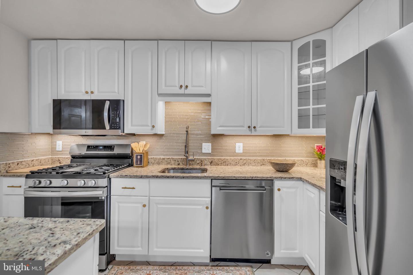 2910 KINGS CHAPEL RD #5, FALLS CHURCH, Virginia 22042, 2 Bedrooms Bedrooms, ,1 BathroomBathrooms,Residential,For sale,2910 KINGS CHAPEL RD #5,VAFX2281948 MLS # VAFX2281948 2910 KINGS CHAPEL RD #5, FALLS CHURCH, Virginia 22042, 2 Bedrooms Bedrooms, ,1 BathroomBathrooms,Residential,For sale,2910 KINGS CHAPEL RD #5,VAFX2281948 MLS # VAFX2281948