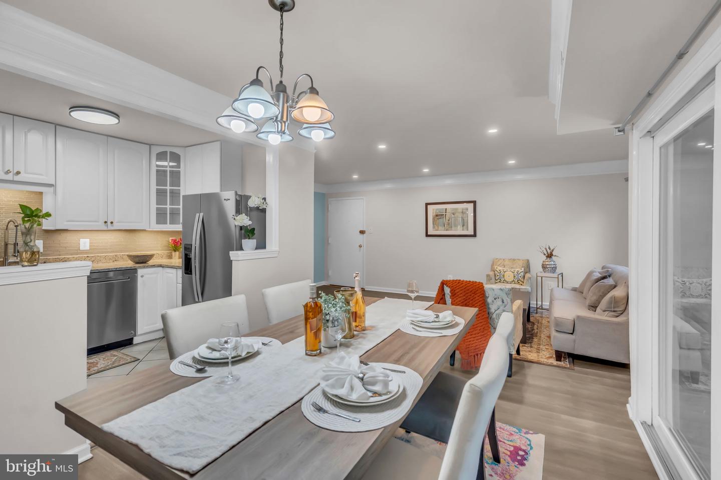 2910 KINGS CHAPEL RD #5, FALLS CHURCH, Virginia 22042, 2 Bedrooms Bedrooms, ,1 BathroomBathrooms,Residential,For sale,2910 KINGS CHAPEL RD #5,VAFX2281948 MLS # VAFX2281948 2910 KINGS CHAPEL RD #5, FALLS CHURCH, Virginia 22042, 2 Bedrooms Bedrooms, ,1 BathroomBathrooms,Residential,For sale,2910 KINGS CHAPEL RD #5,VAFX2281948 MLS # VAFX2281948